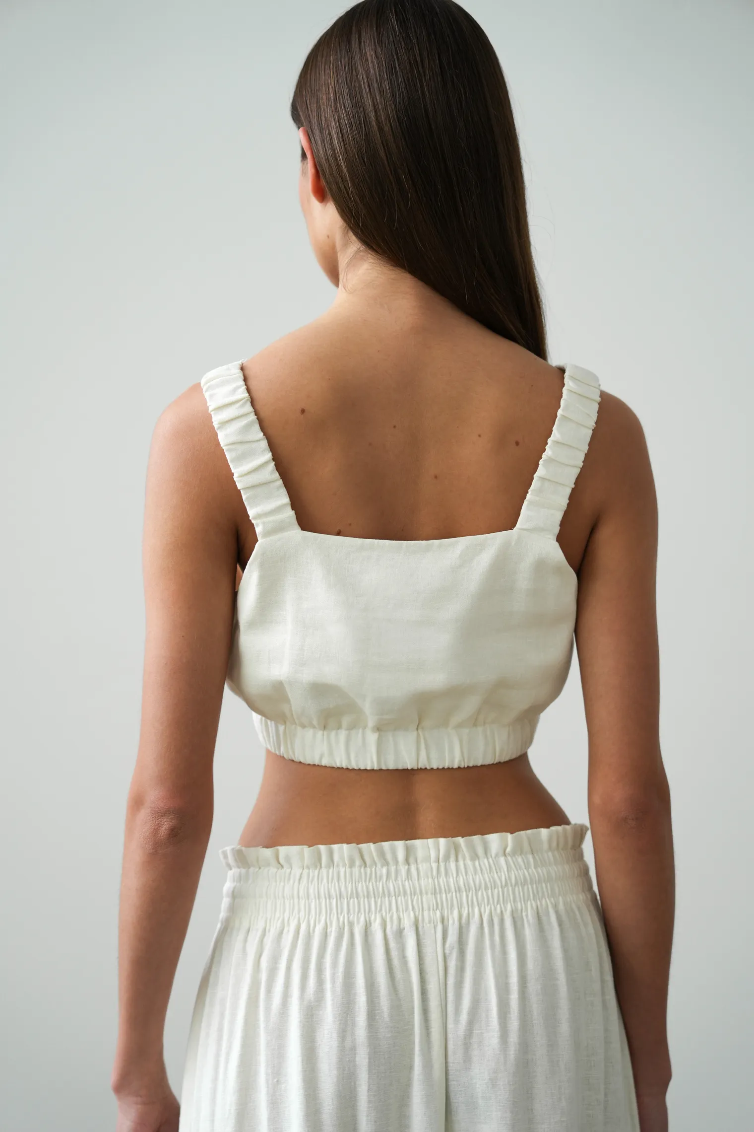 Топ на бретелях цвета тофу фото 4