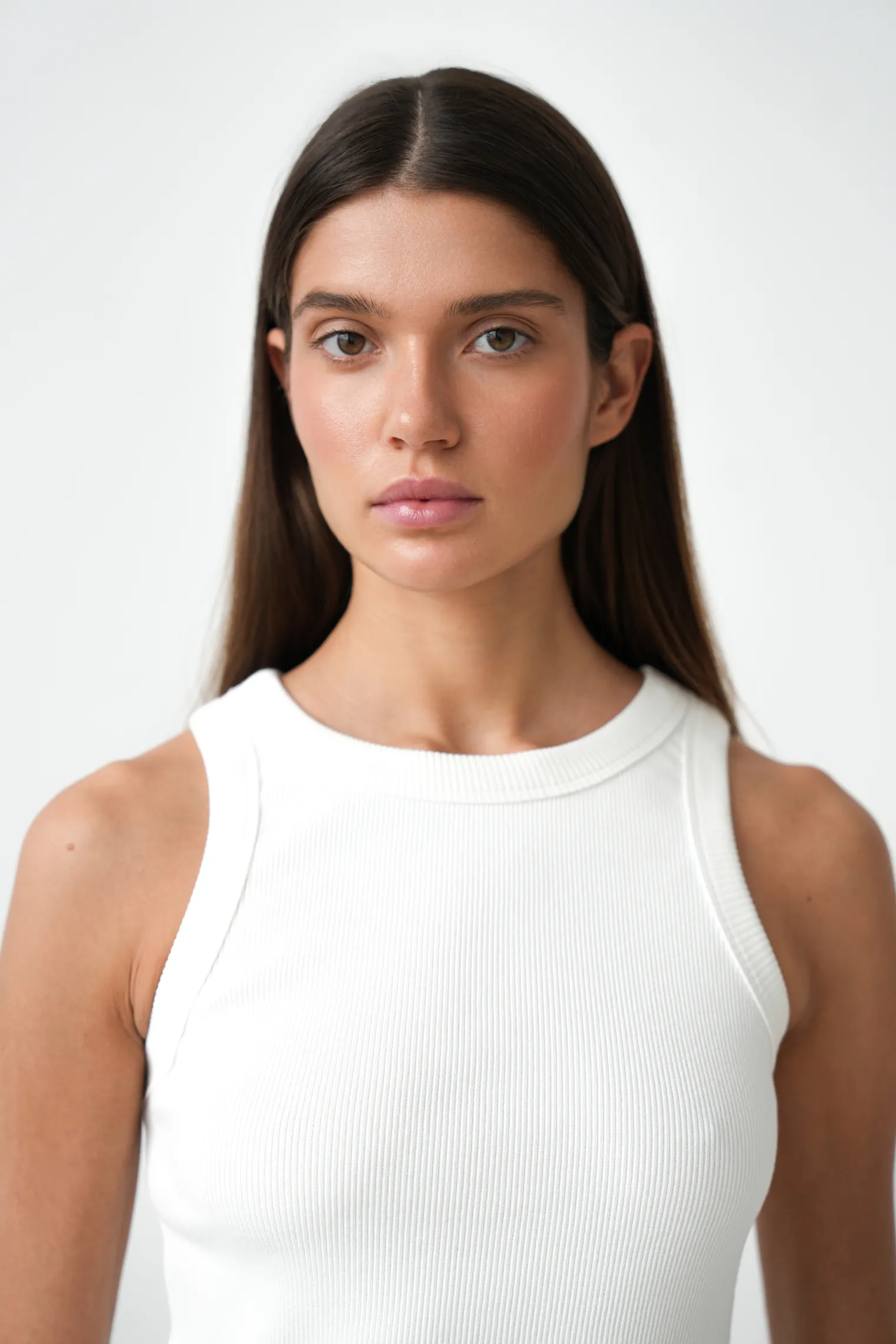 Майка в рубчик цвета тофу фото 2