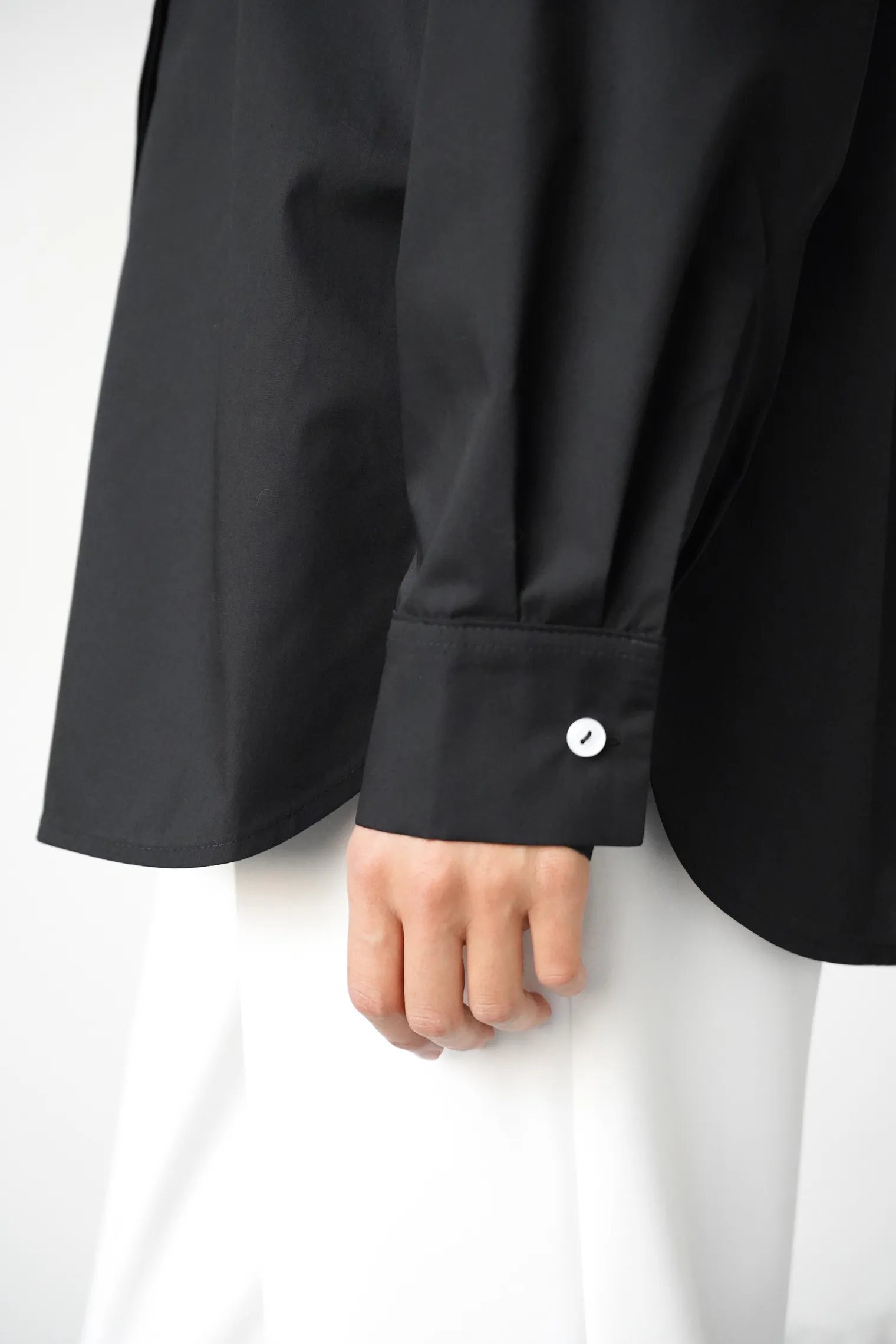 Рубашка свободного кроя чёрного цвета фото 7