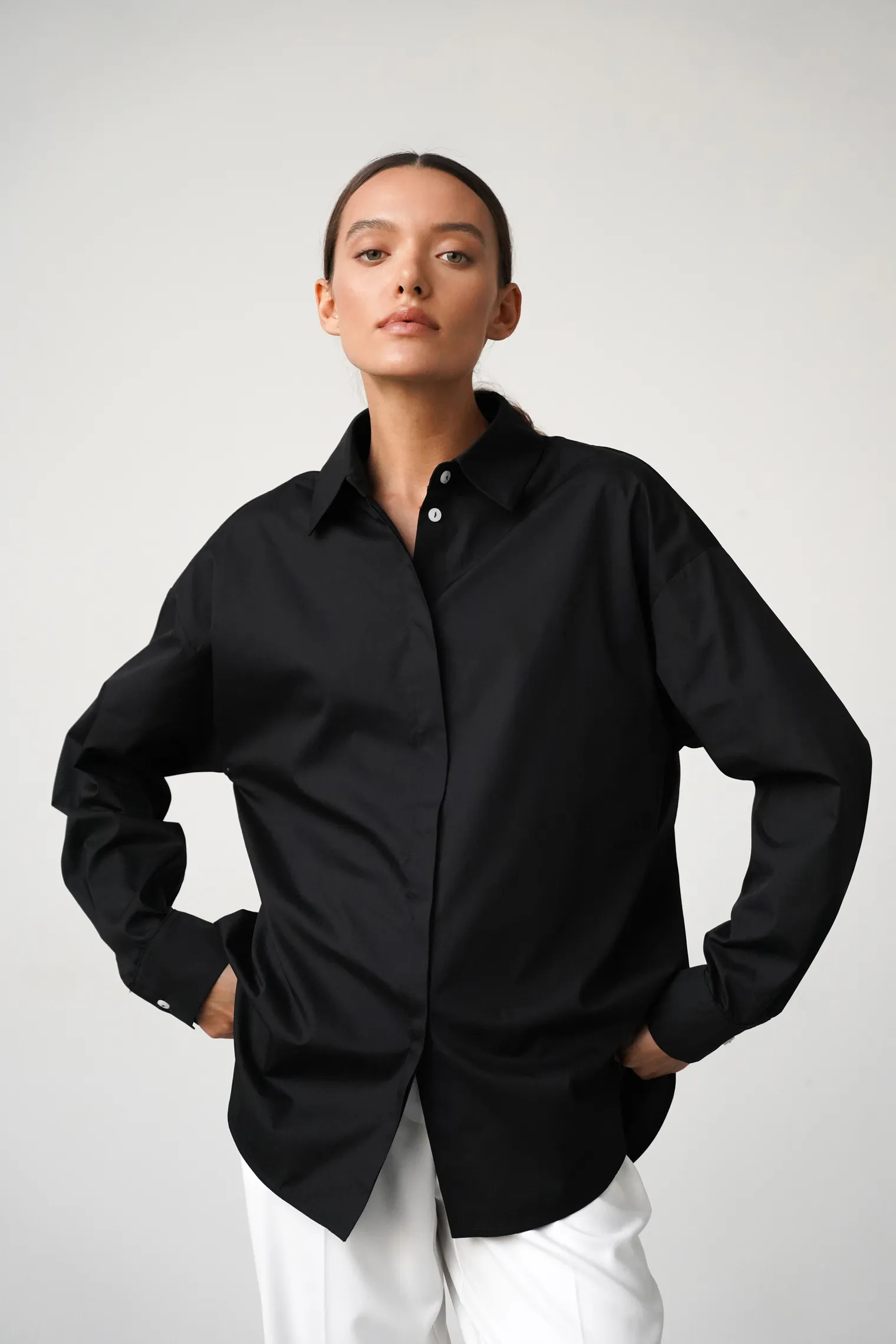Рубашка свободного кроя чёрного цвета фото 3