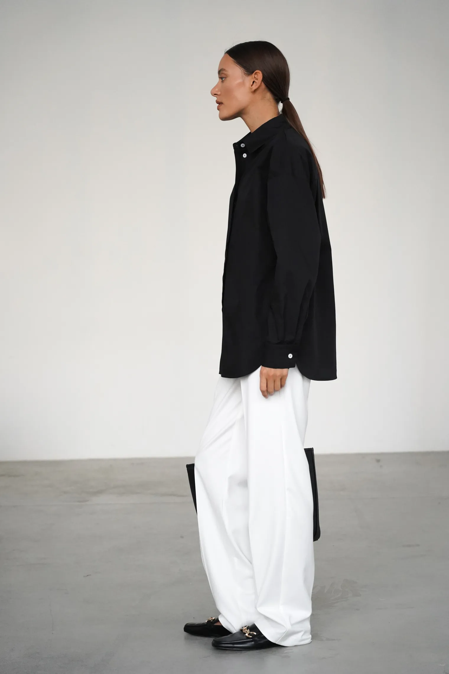 Рубашка свободного кроя чёрного цвета фото 6