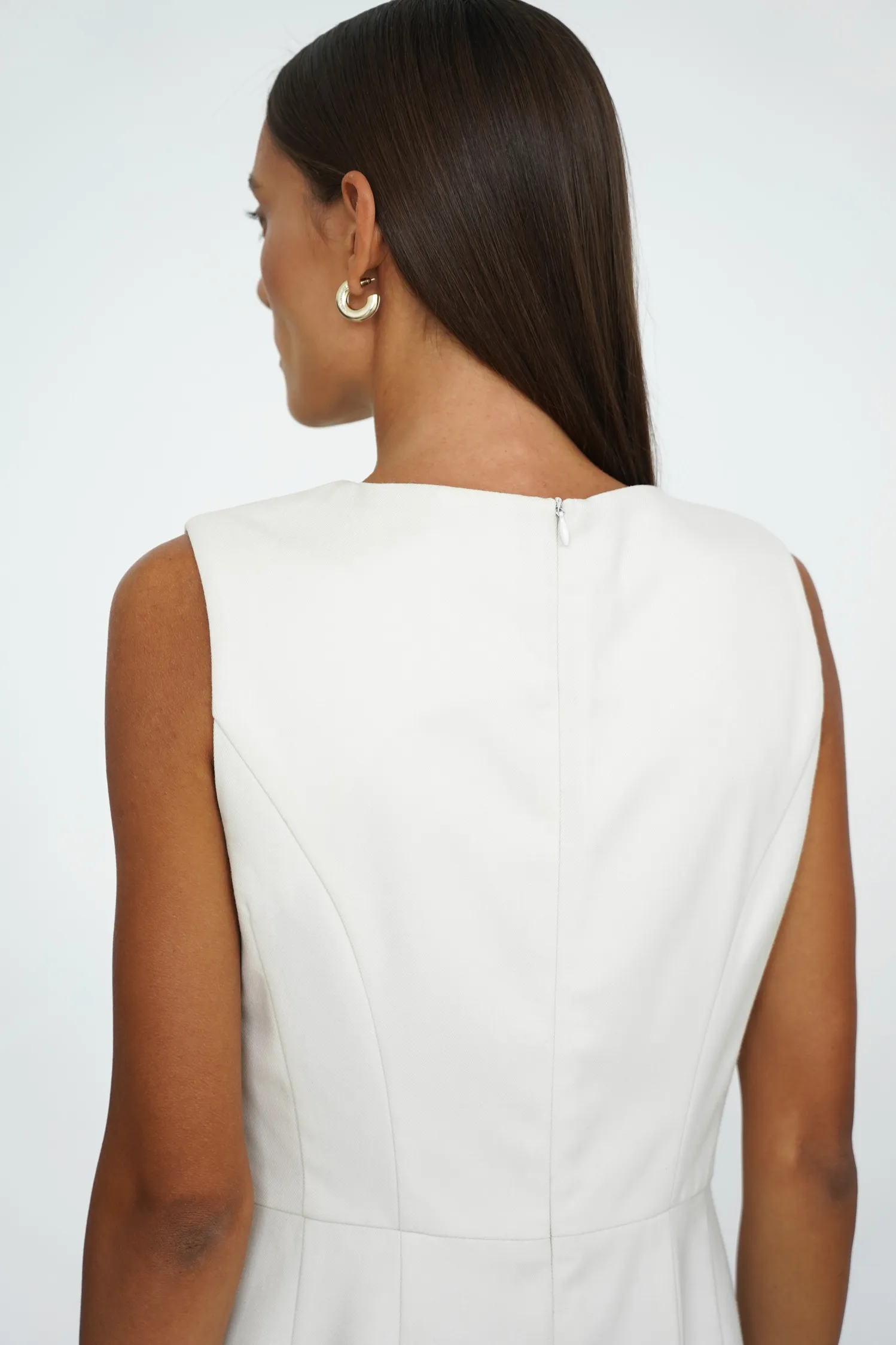 Платье миди без рукавов цвета тофу фото 4