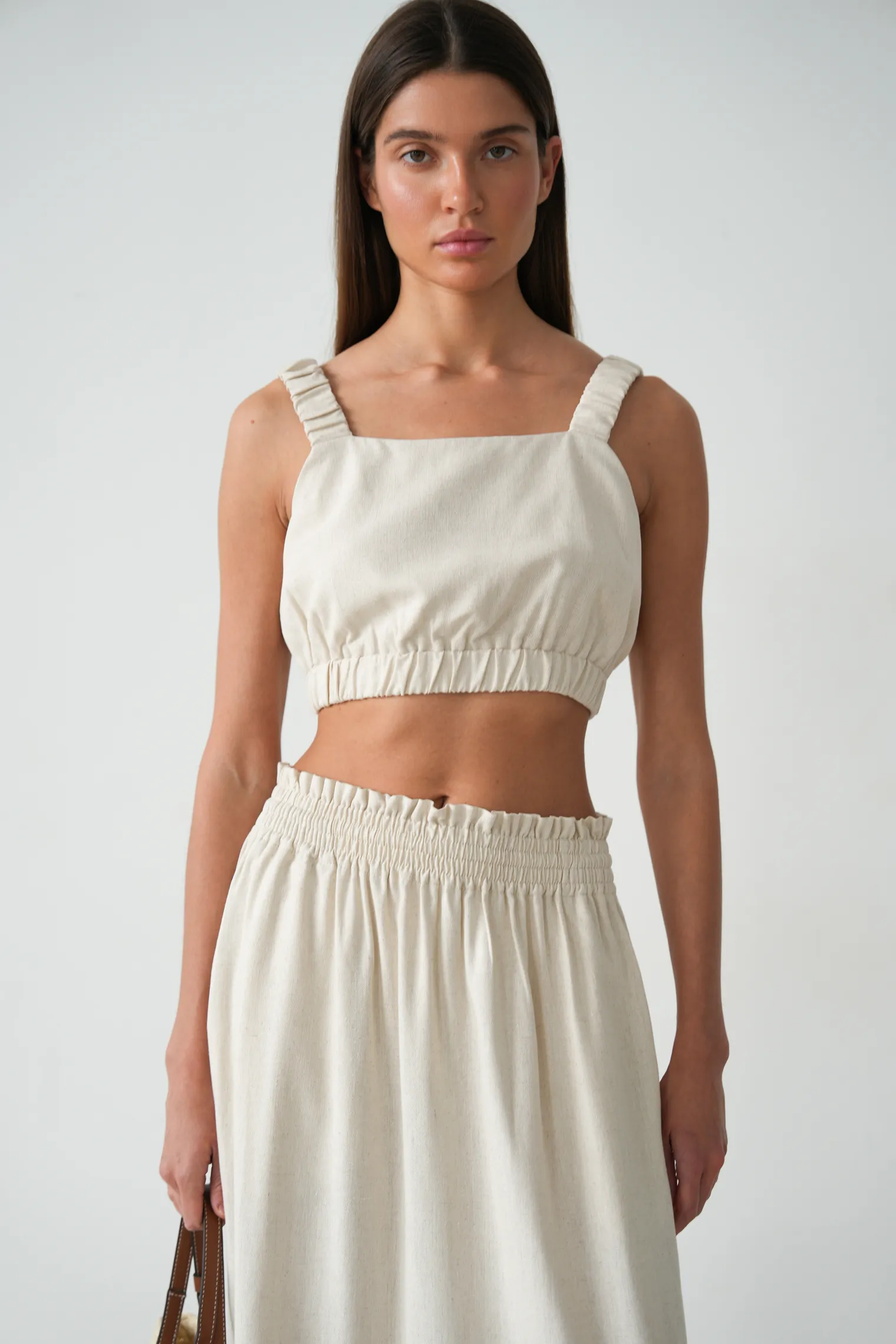 Топ на бретелях цвета лён фото 6