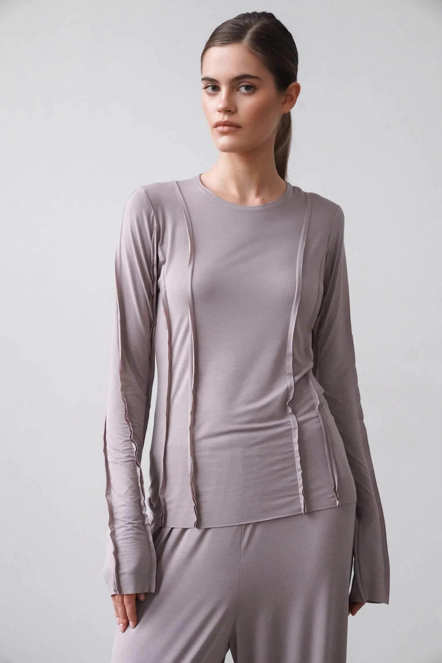 Лонгслив с удлинённым рукавом цвета капучино фото 5