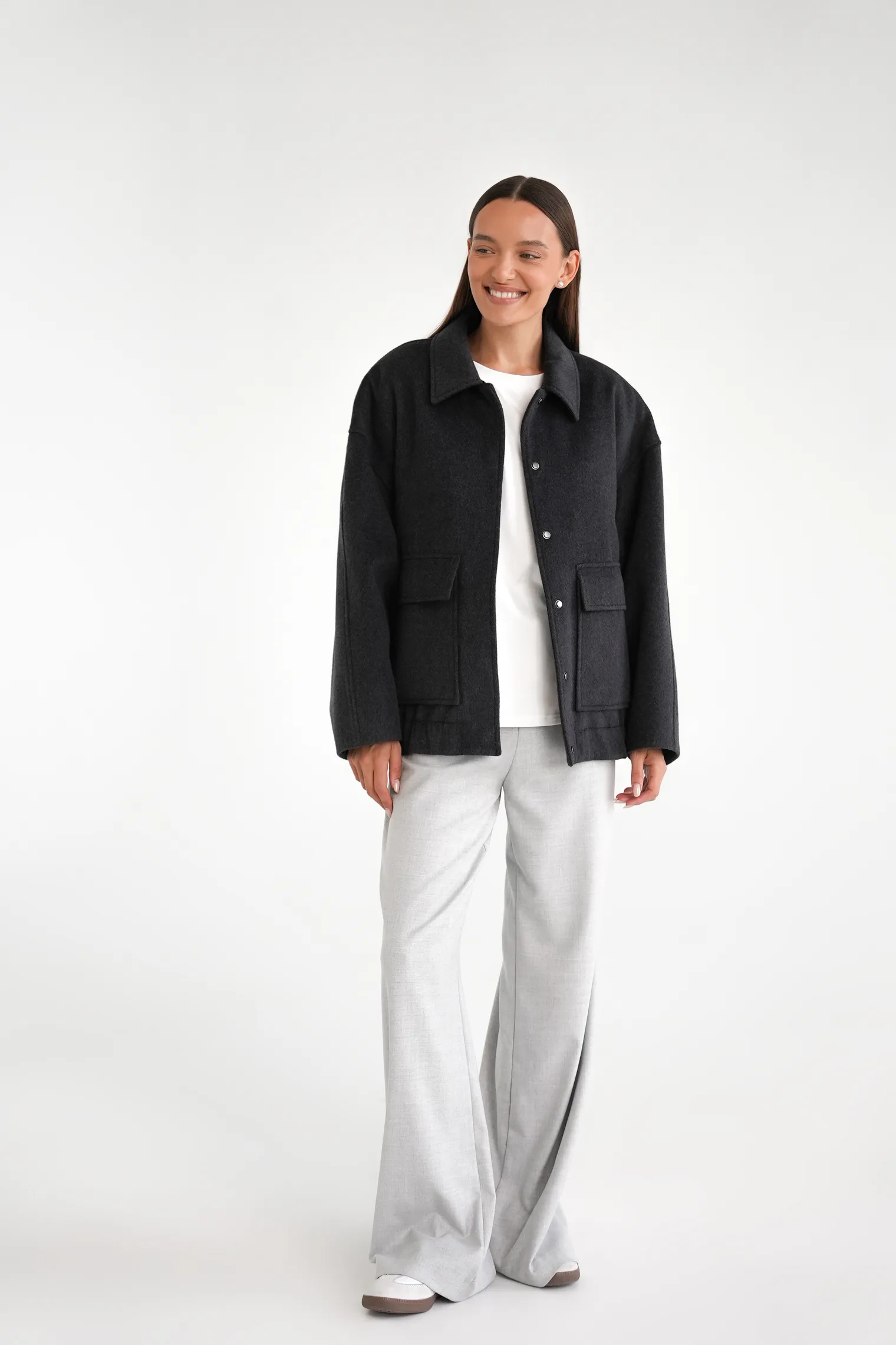 Бомбер свободного кроя из шерсти графитового цвета фото 3