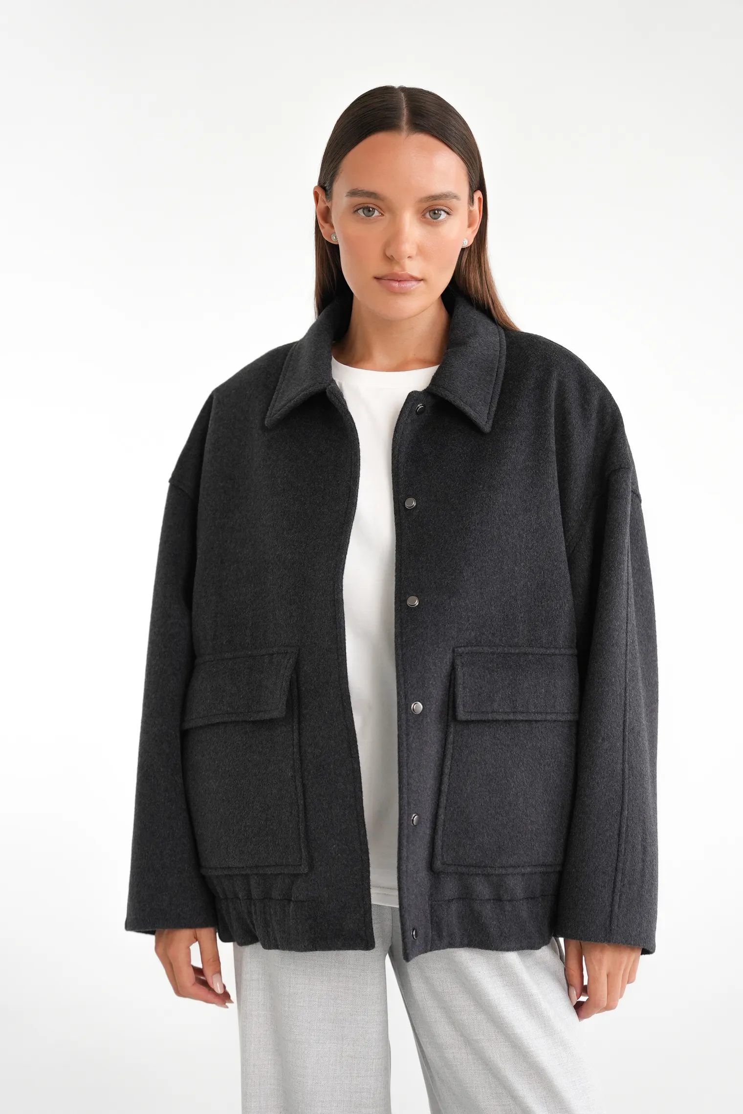 Бомбер свободного кроя из шерсти графитового цвета фото 1