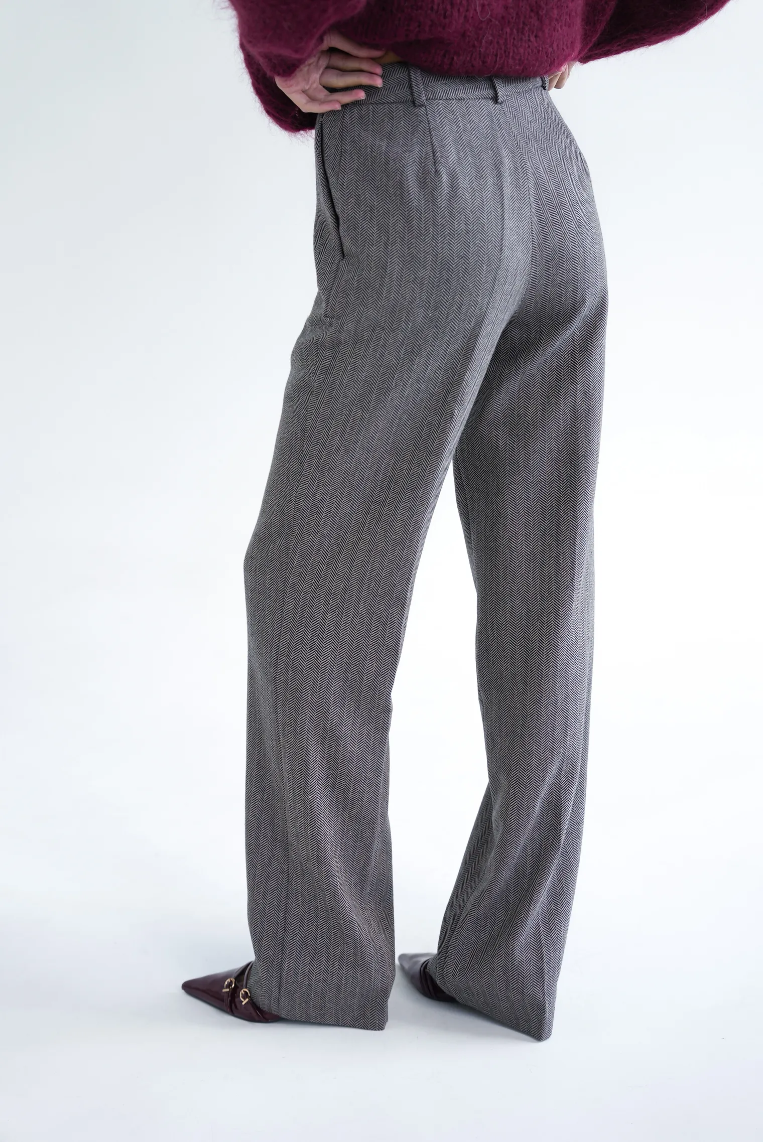 Брюки с завышенной талией прямого кроя цвета коричневый/серый в ёлочку фото 4