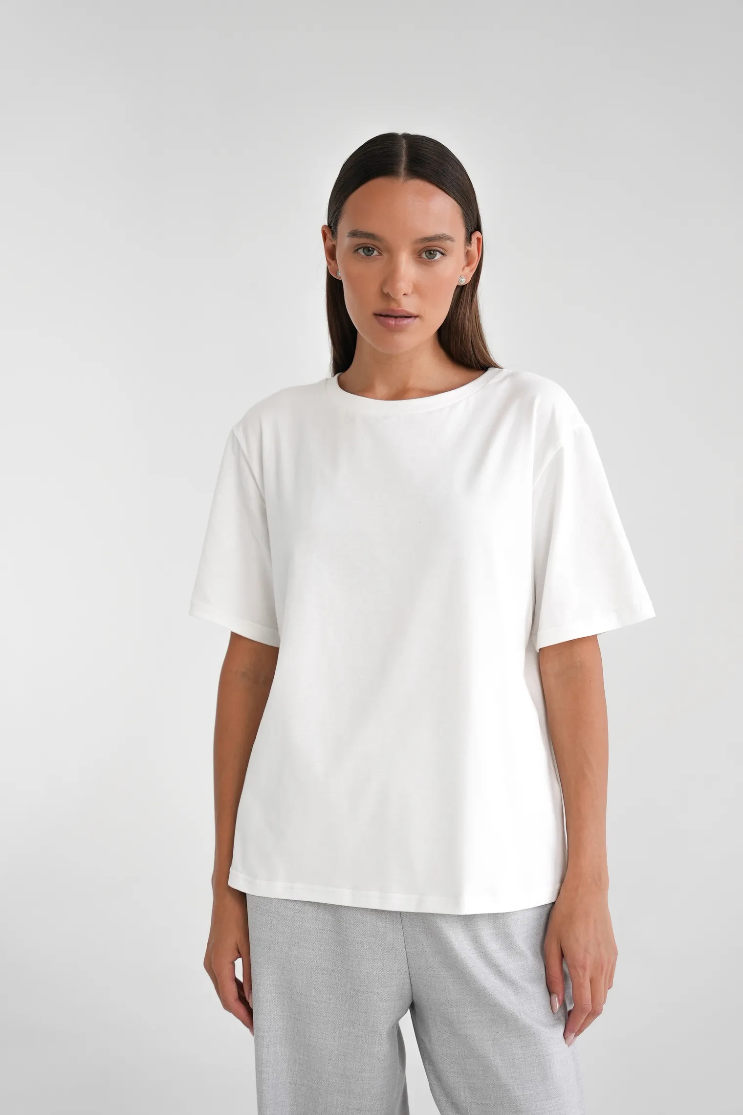 Футболка свободного кроя цвета тофу фото 5