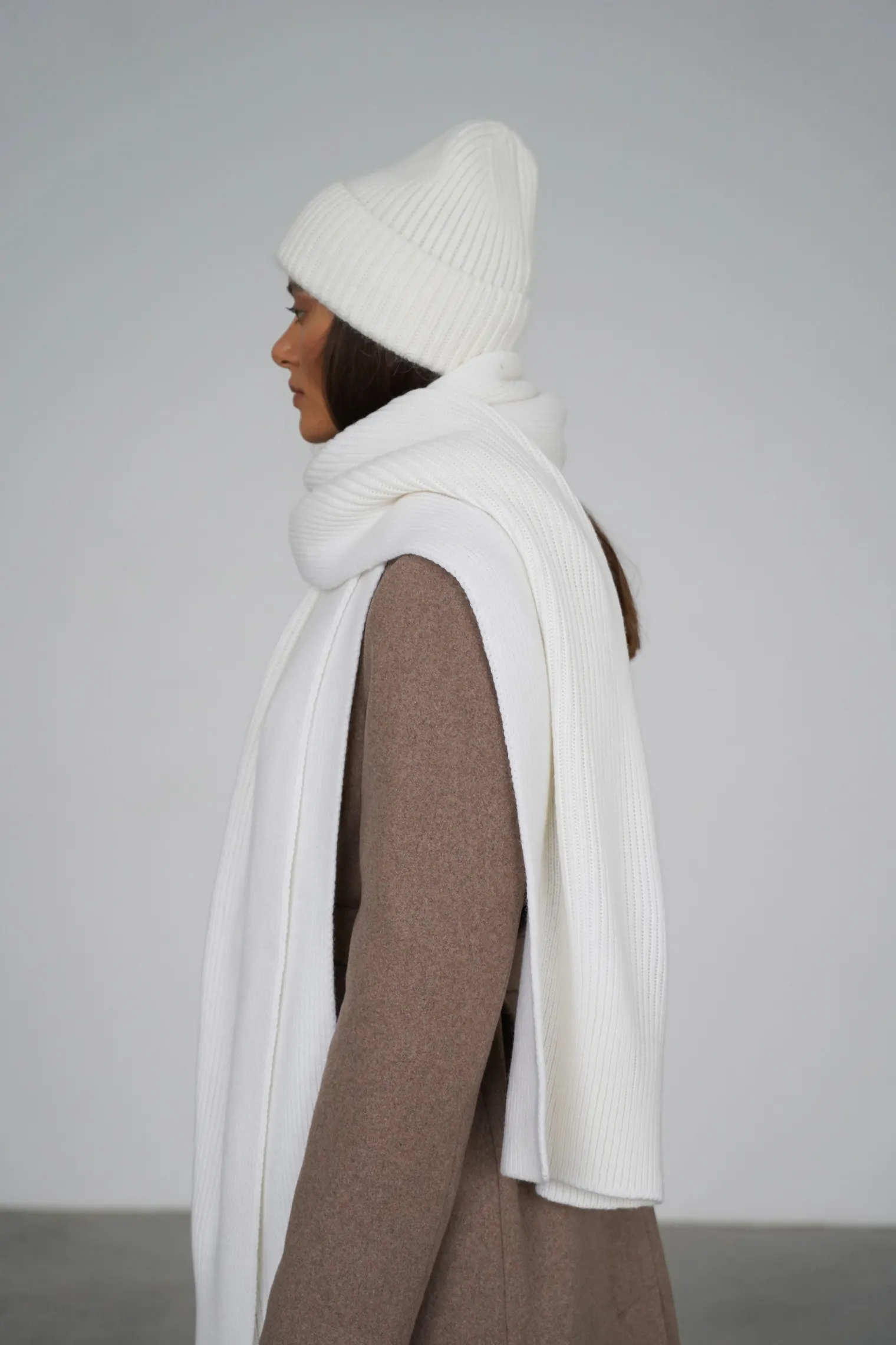 Шарф из шерсти мериноса молочного цвета фото 3