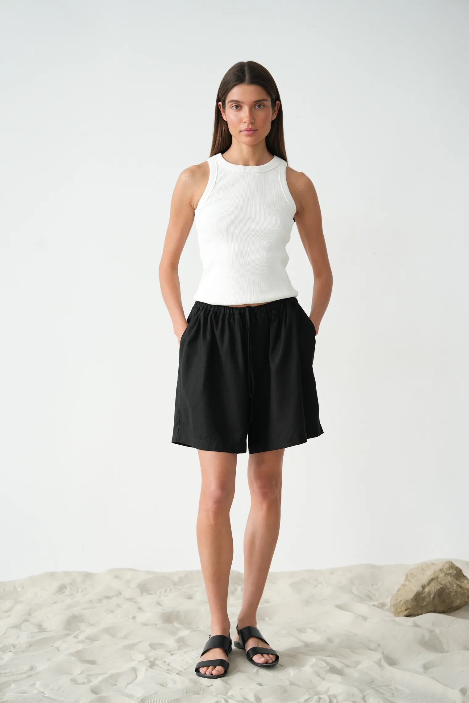 Шорты изо льна чёрного цвета фото 1