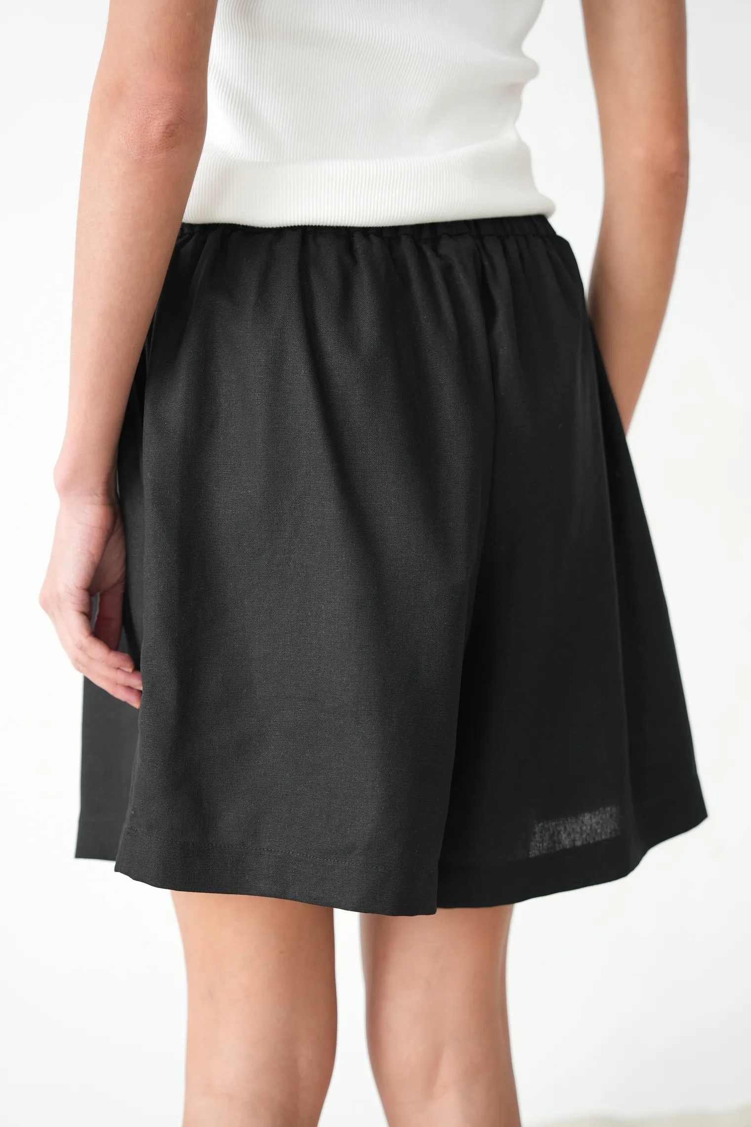 Шорты изо льна чёрного цвета фото 5