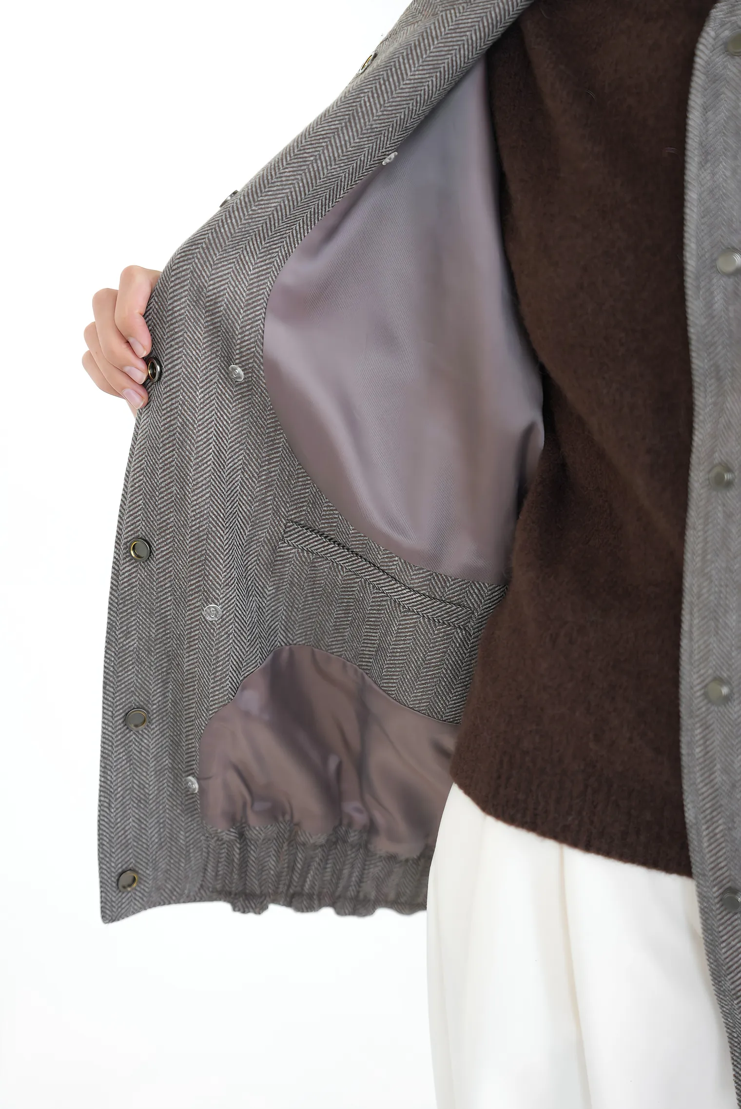 Бомбер свободного кроя из шерсти цвета коричневый/серый в ёлочку фото 7