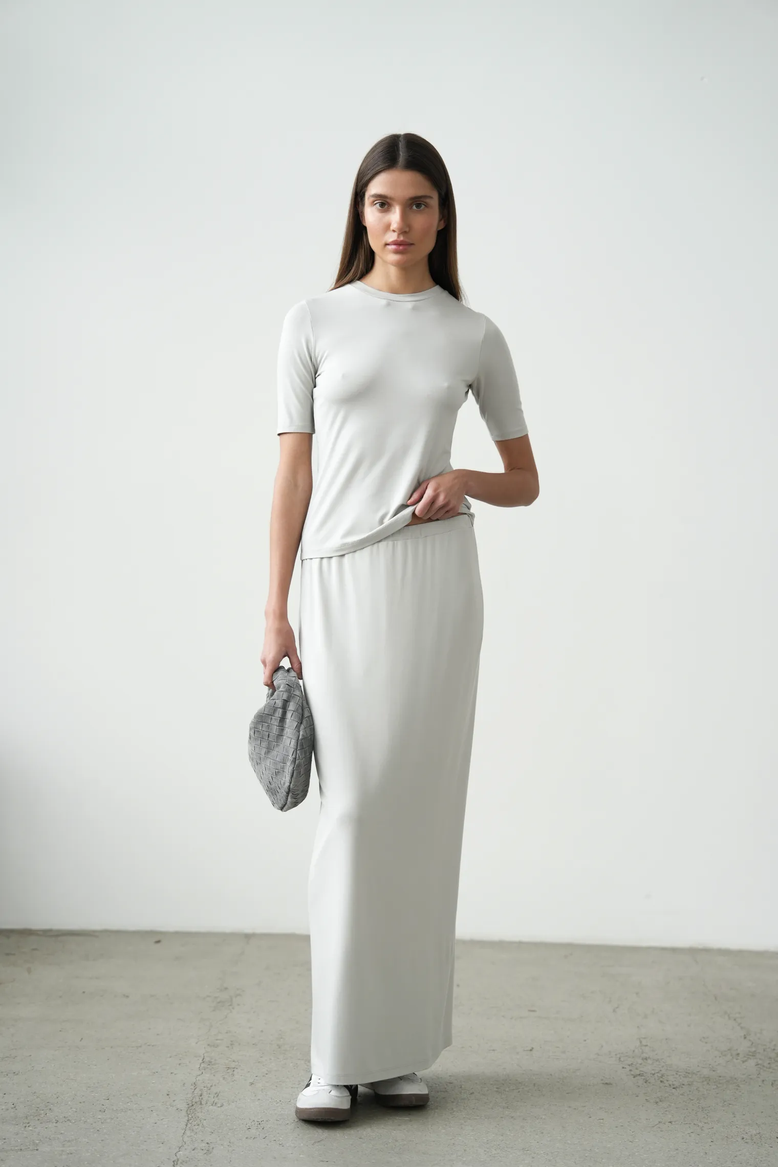 Юбка из тонкого трикотажа пепельного цвета фото 1