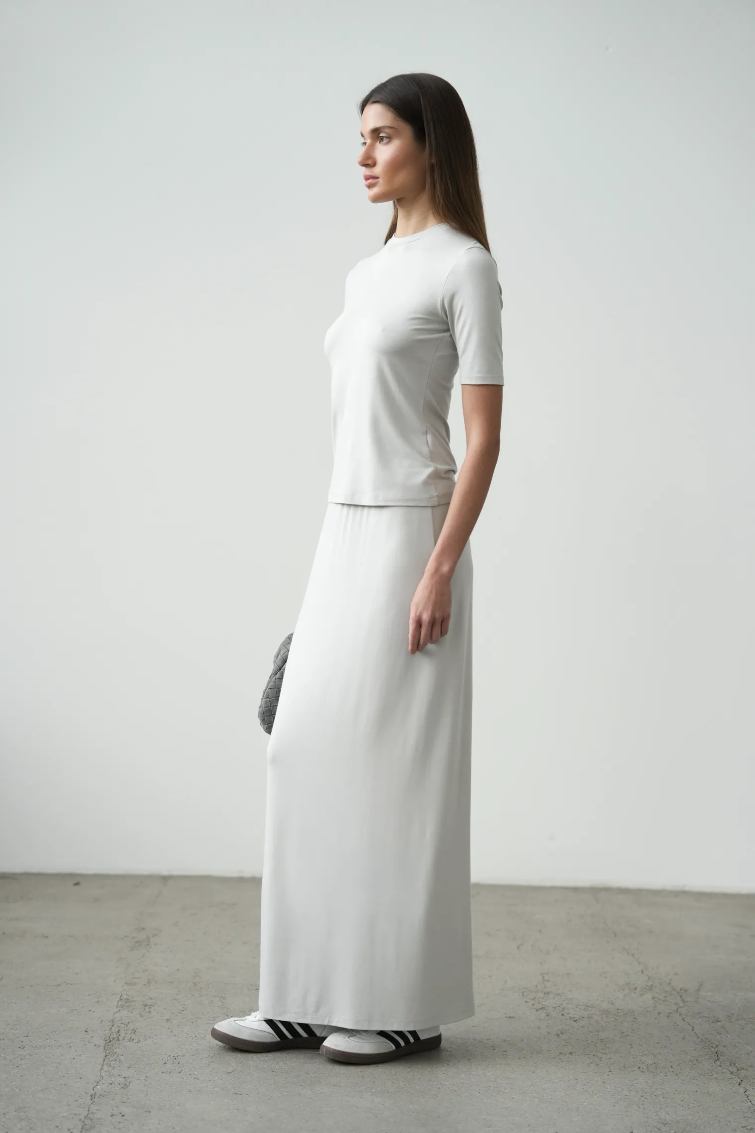 Юбка из тонкого трикотажа пепельного цвета фото 7