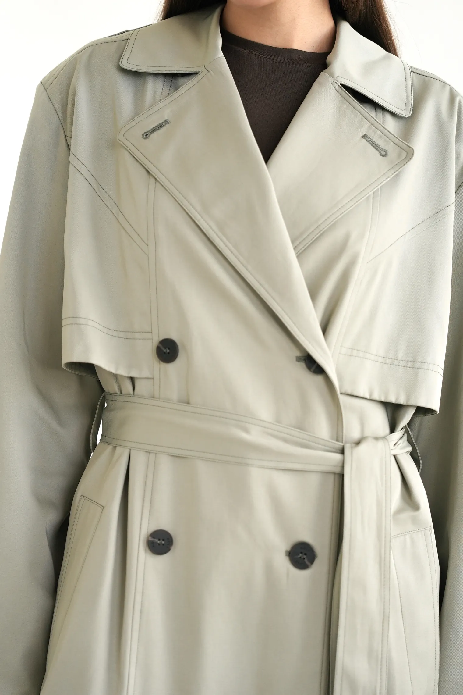 Тренч двубортный с поясом оливкового цвета фото 7