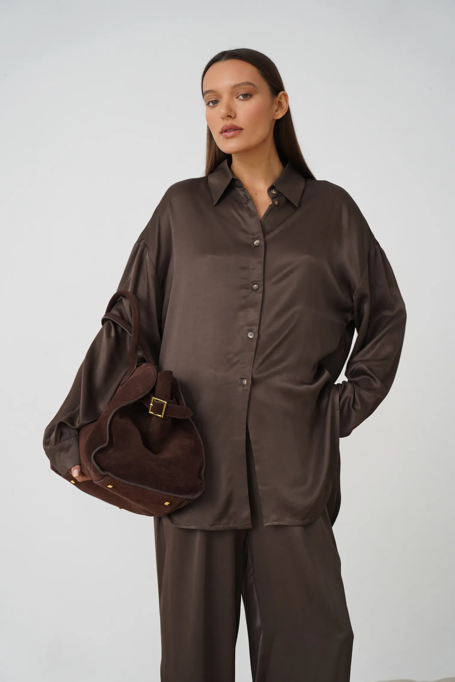Рубашка свободного кроя с длинным рукавом шоколадного цвета фото 1