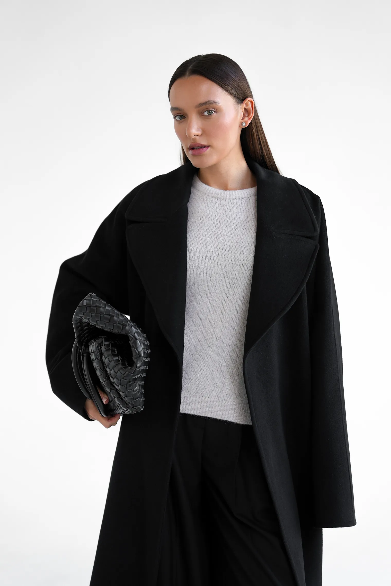 Пальто-халат укороченное с цельнокройным рукавом чёрного цвета фото 7