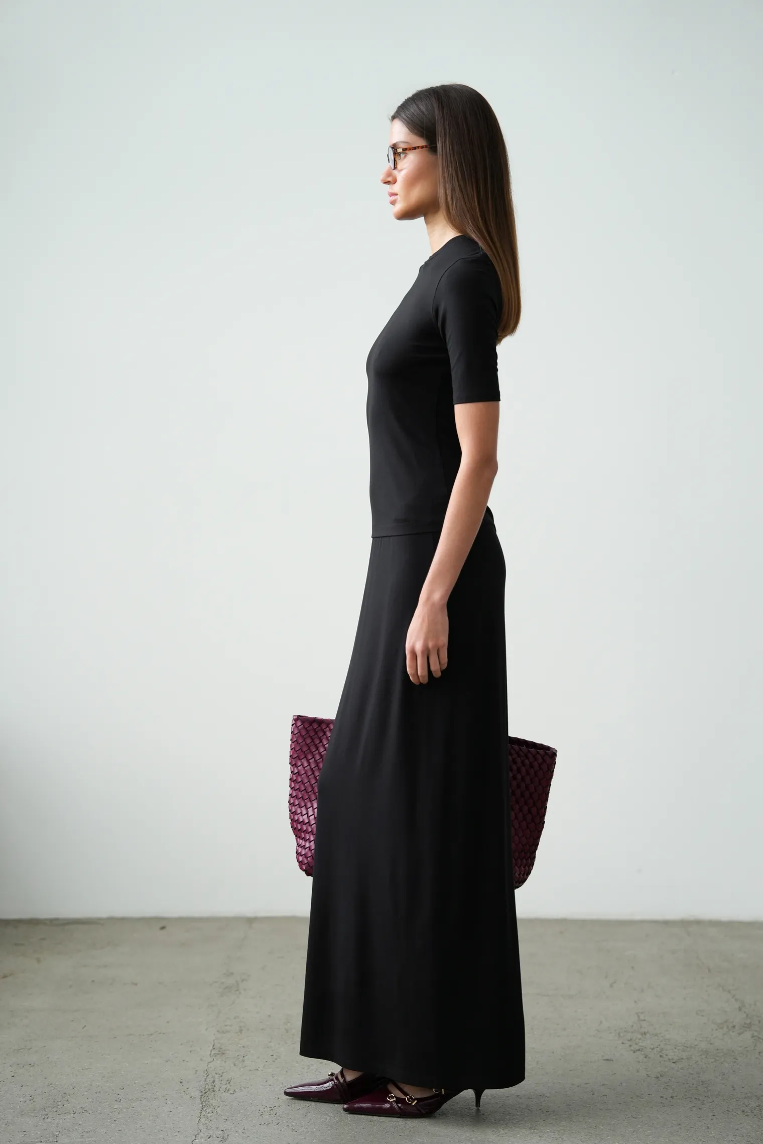 Майка из тонкого трикотажа чёрного цвета фото 4