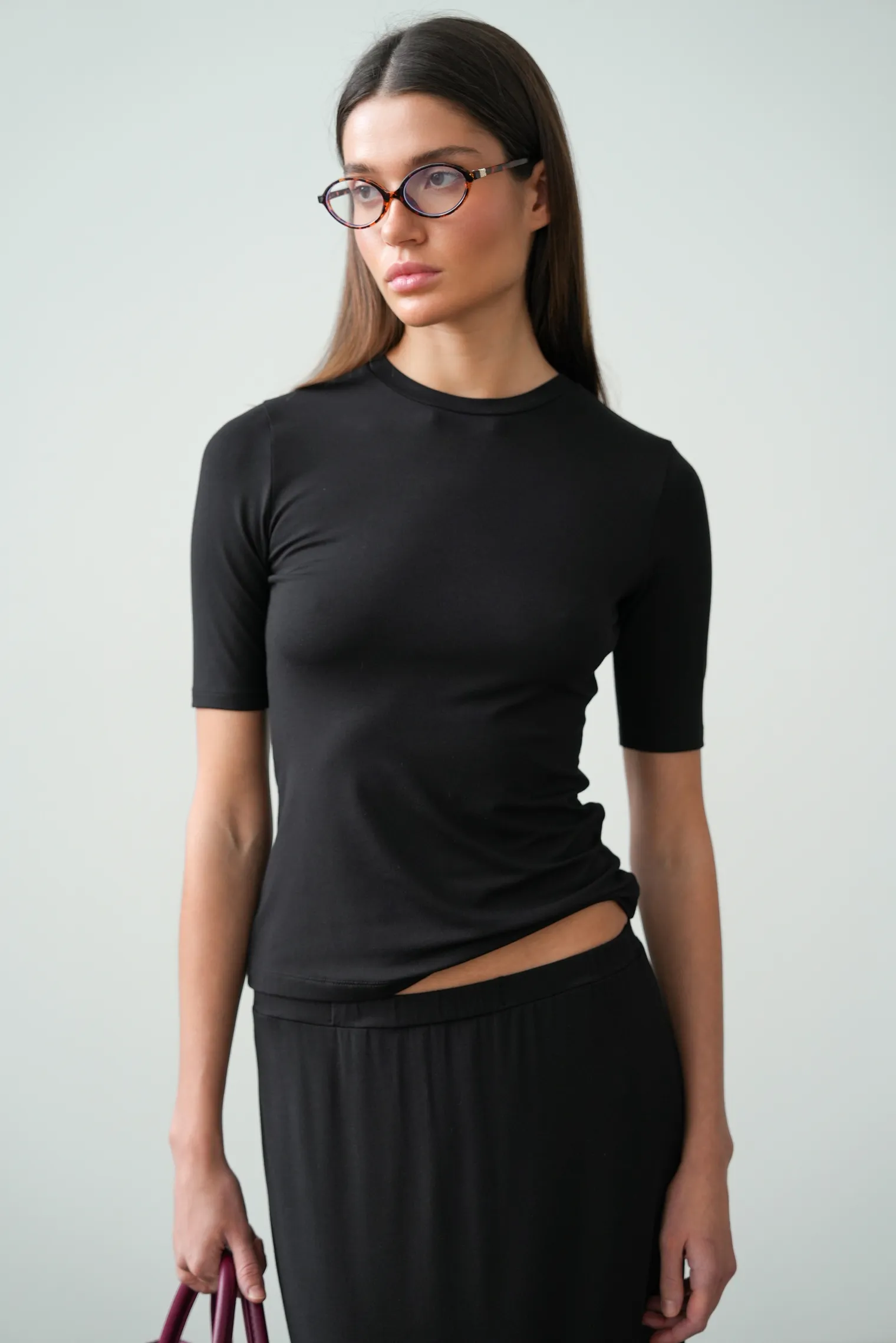 Майка из тонкого трикотажа чёрного цвета фото 1