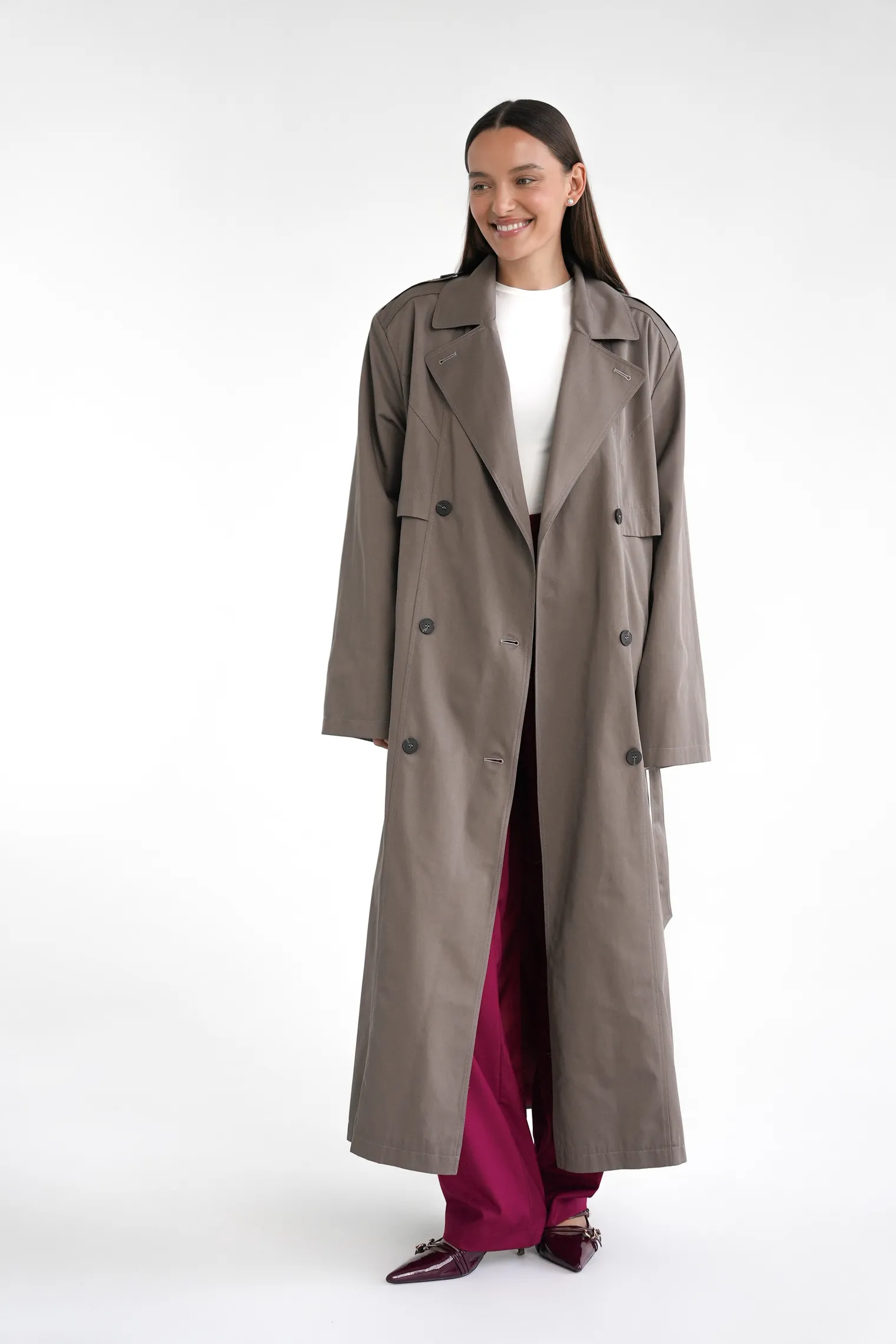 Тренч двубортный с поясом кофейного цвета фото 3