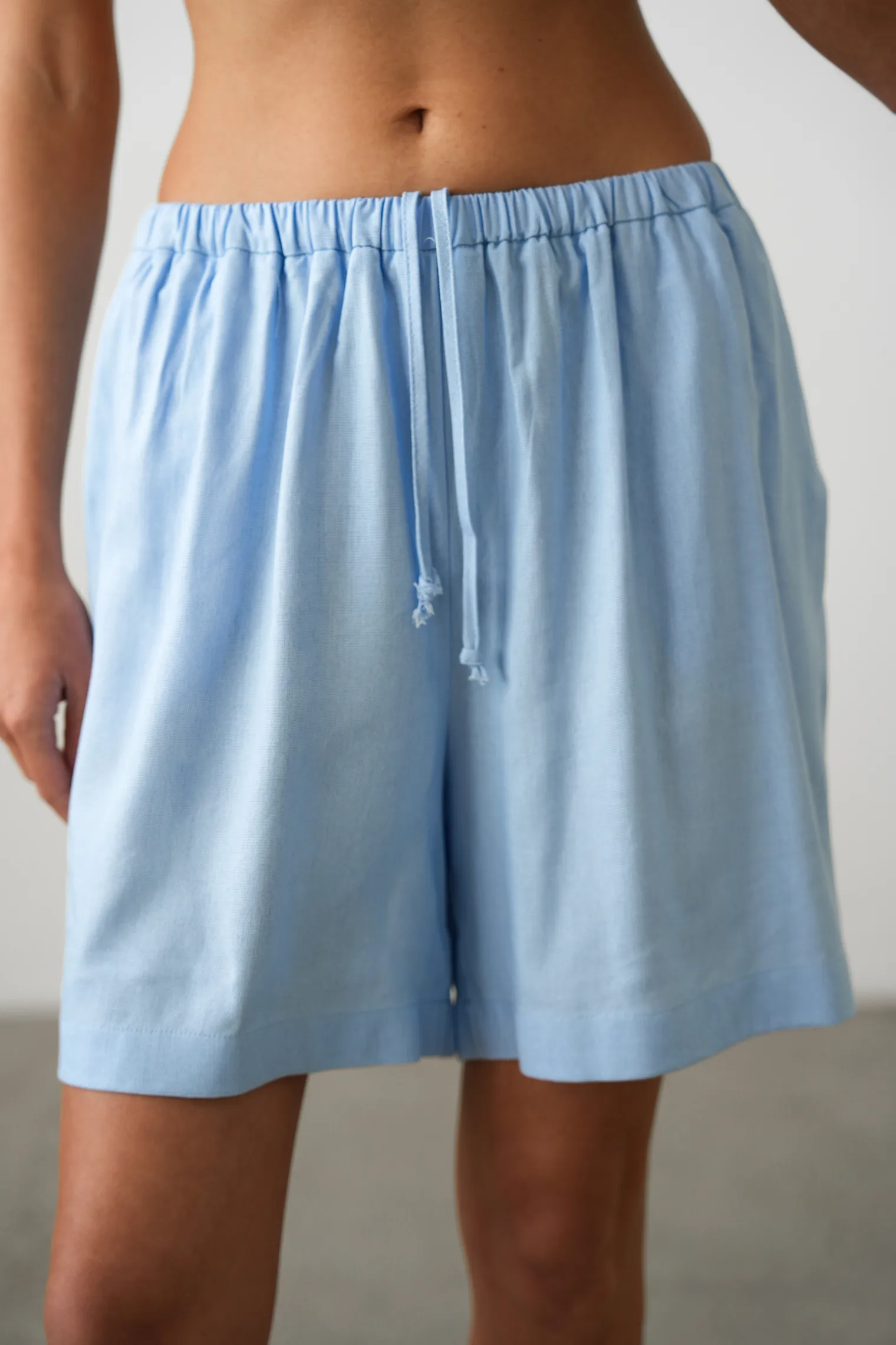 Шорты изо льна голубого цвета фото 5