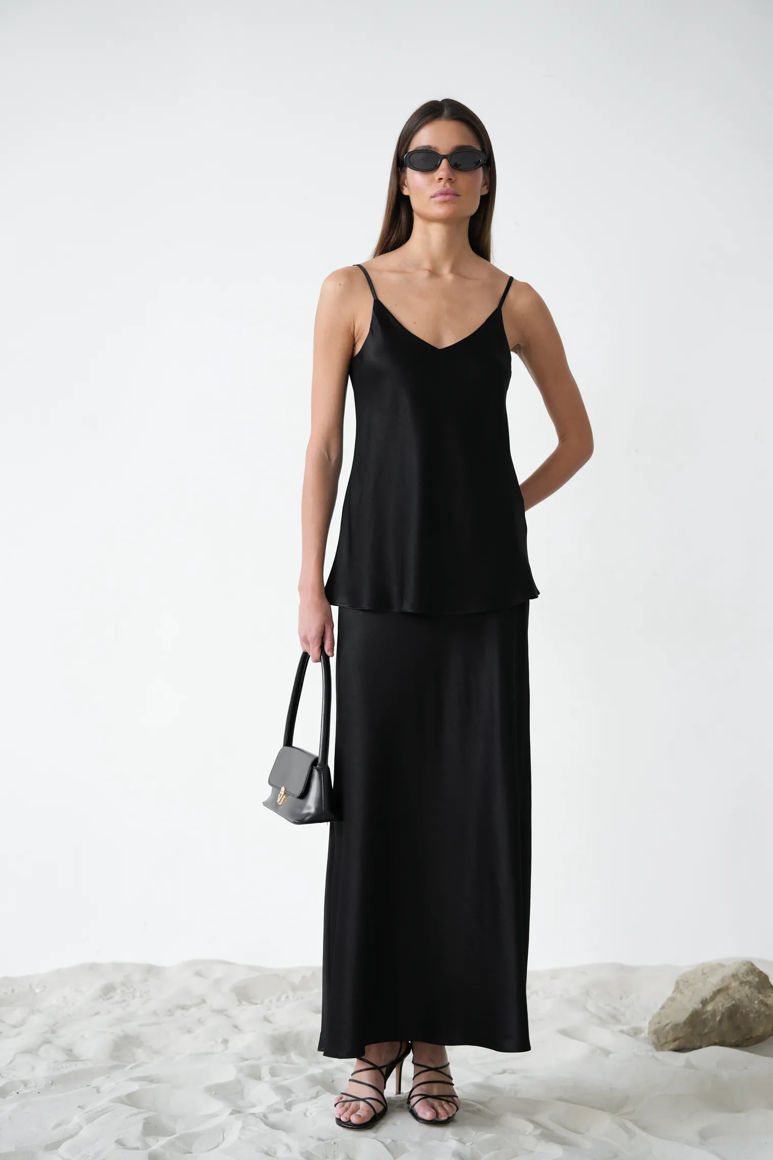 Юбка миди из вискозы чёрного цвета фото 3