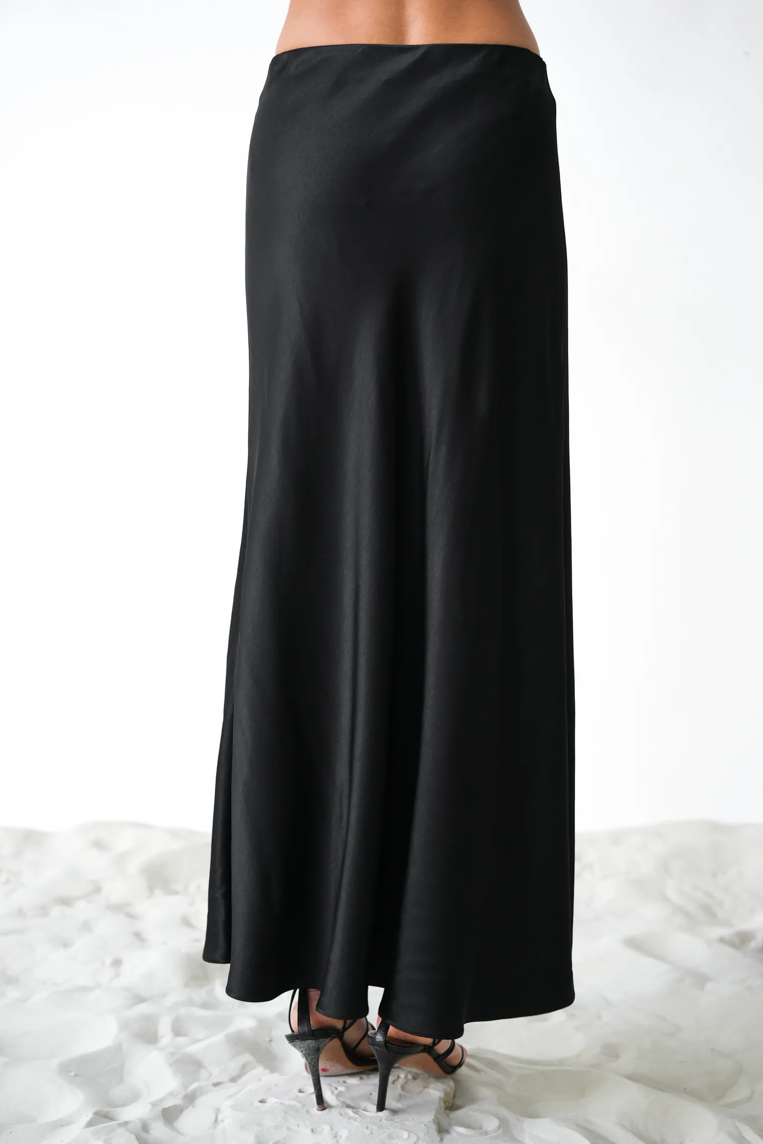 Юбка миди из вискозы чёрного цвета фото 7