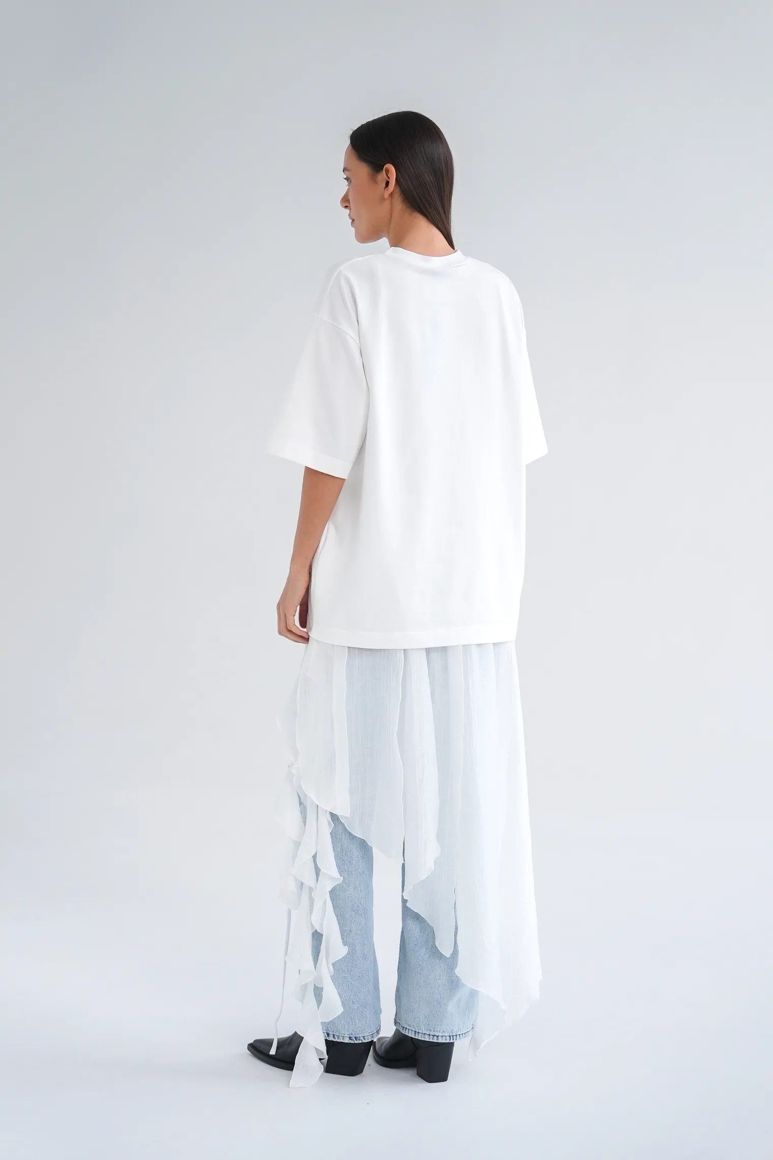 Футболка свободного кроя цвета тофу фото 4