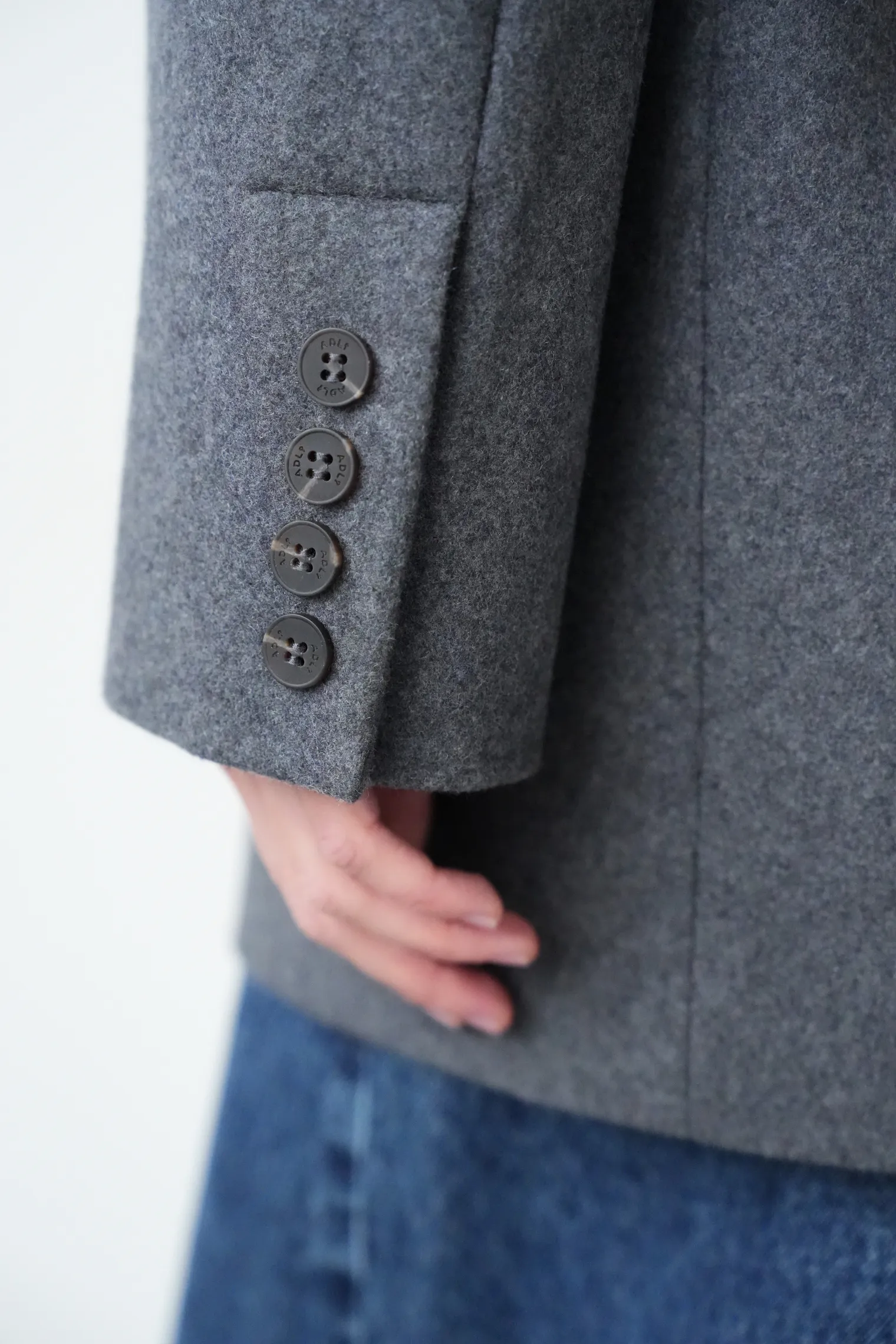 Пальто-жакет однобортное графитового цвета фото 7