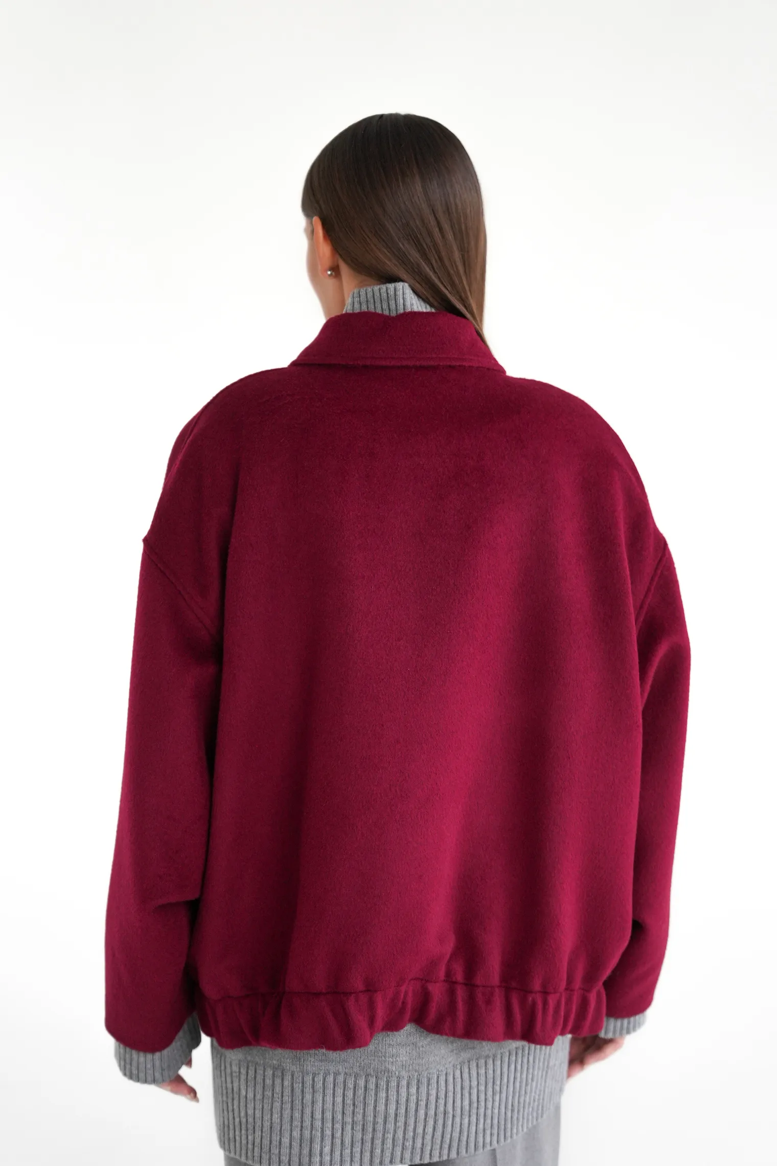 Бомбер свободного кроя из шерсти винного цвета фото 4
