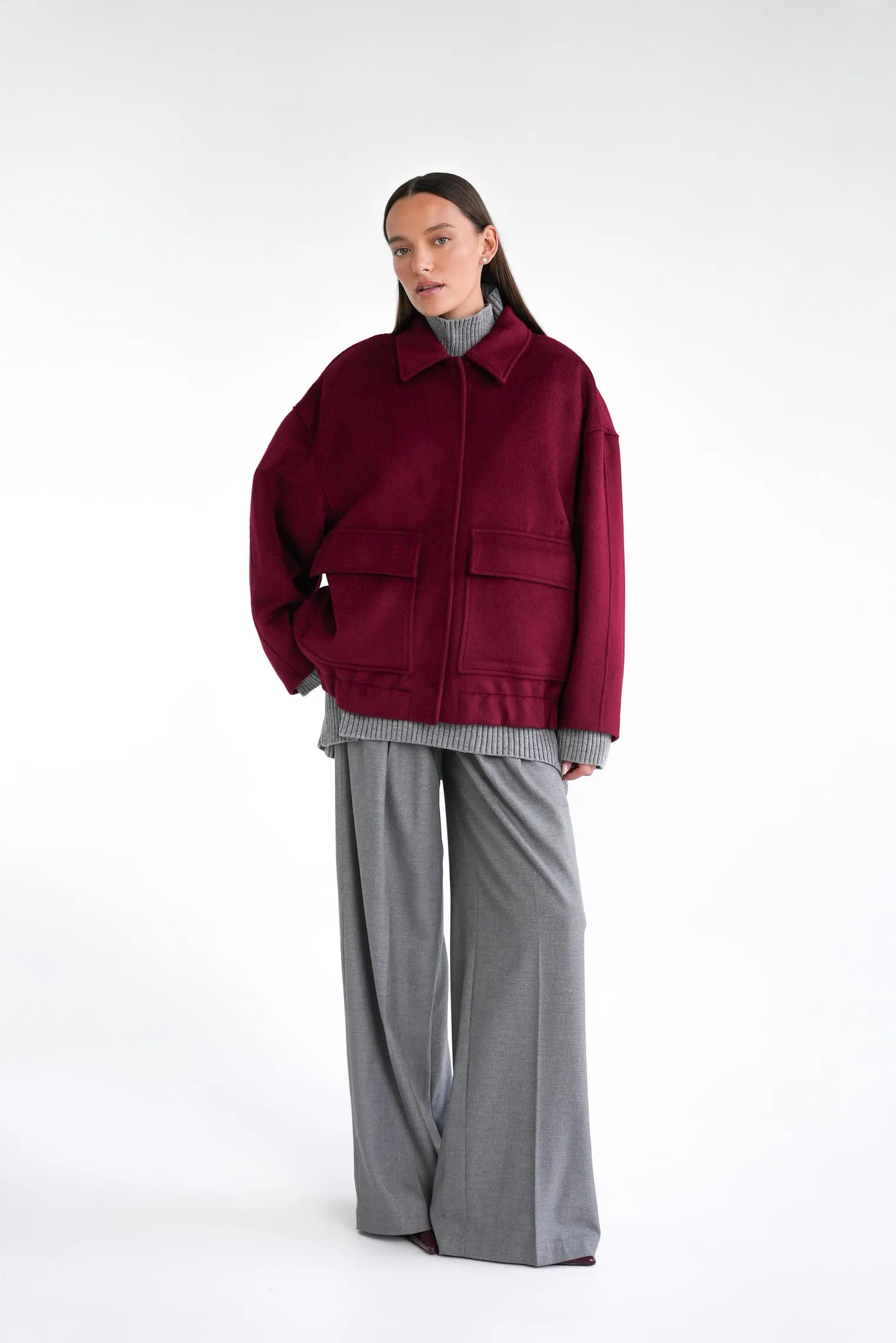 Бомбер свободного кроя из шерсти винного цвета фото 7