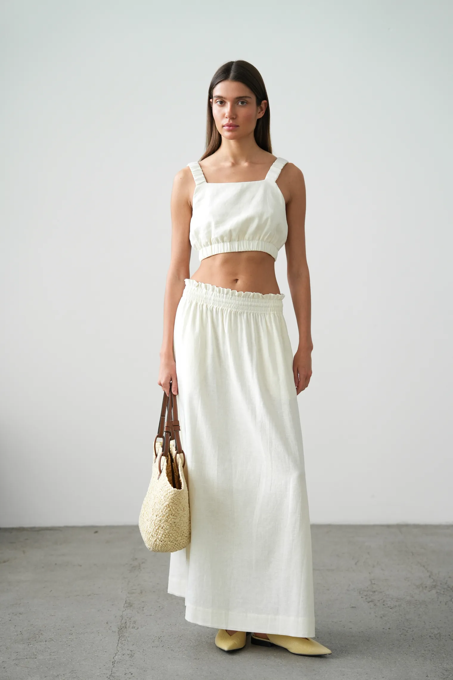 Юбка широкого кроя с разрезами цвета тофу фото 1