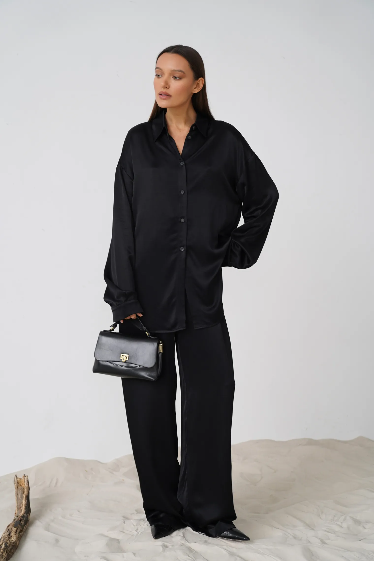 Брюки свободного кроя на резинке чёрного цвета фото 5