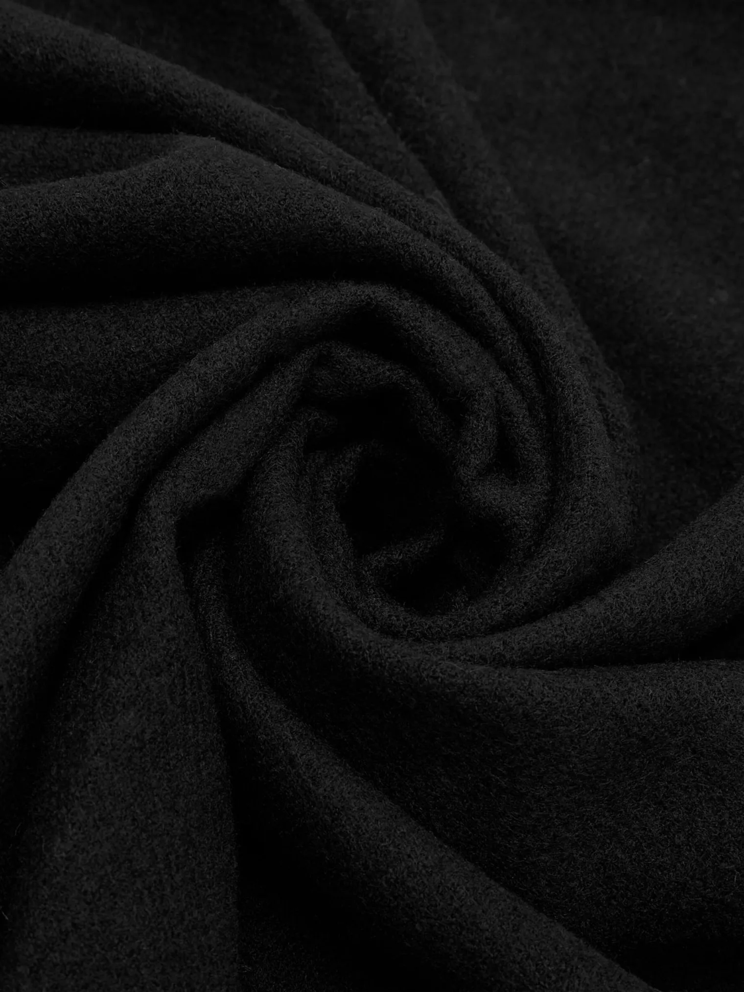 Палантин однотонный из вискозы чёрного цвета фото 1