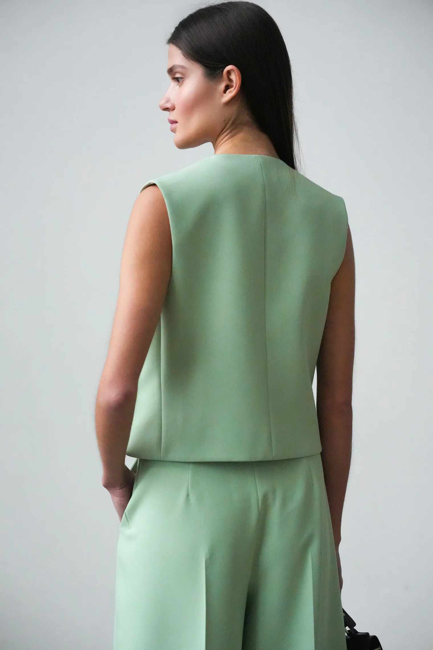 Брюки широкого кроя с завышенной талией со складками цвета шалфей фото 6