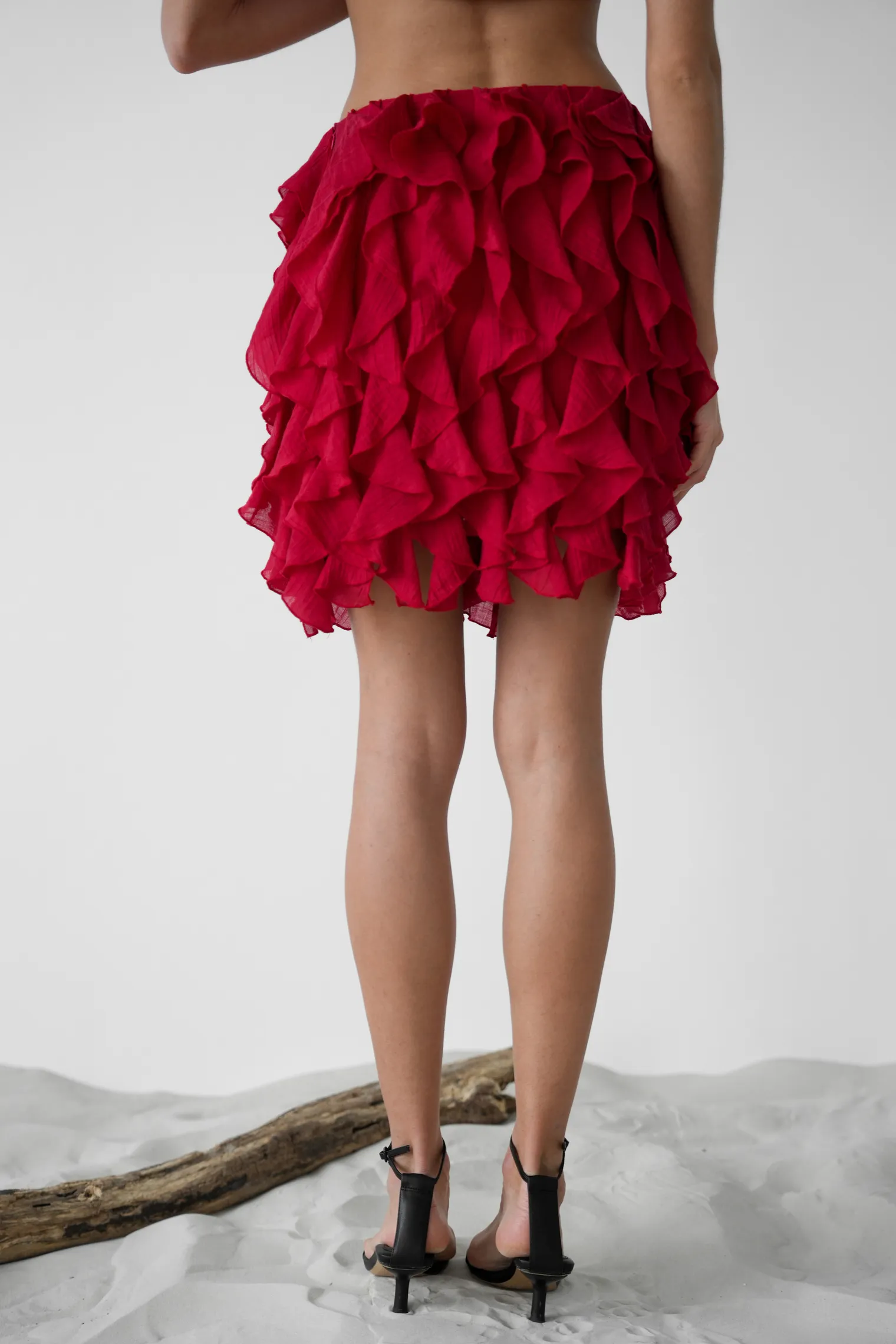 Юбка из жатой ткани красного цвета фото 8