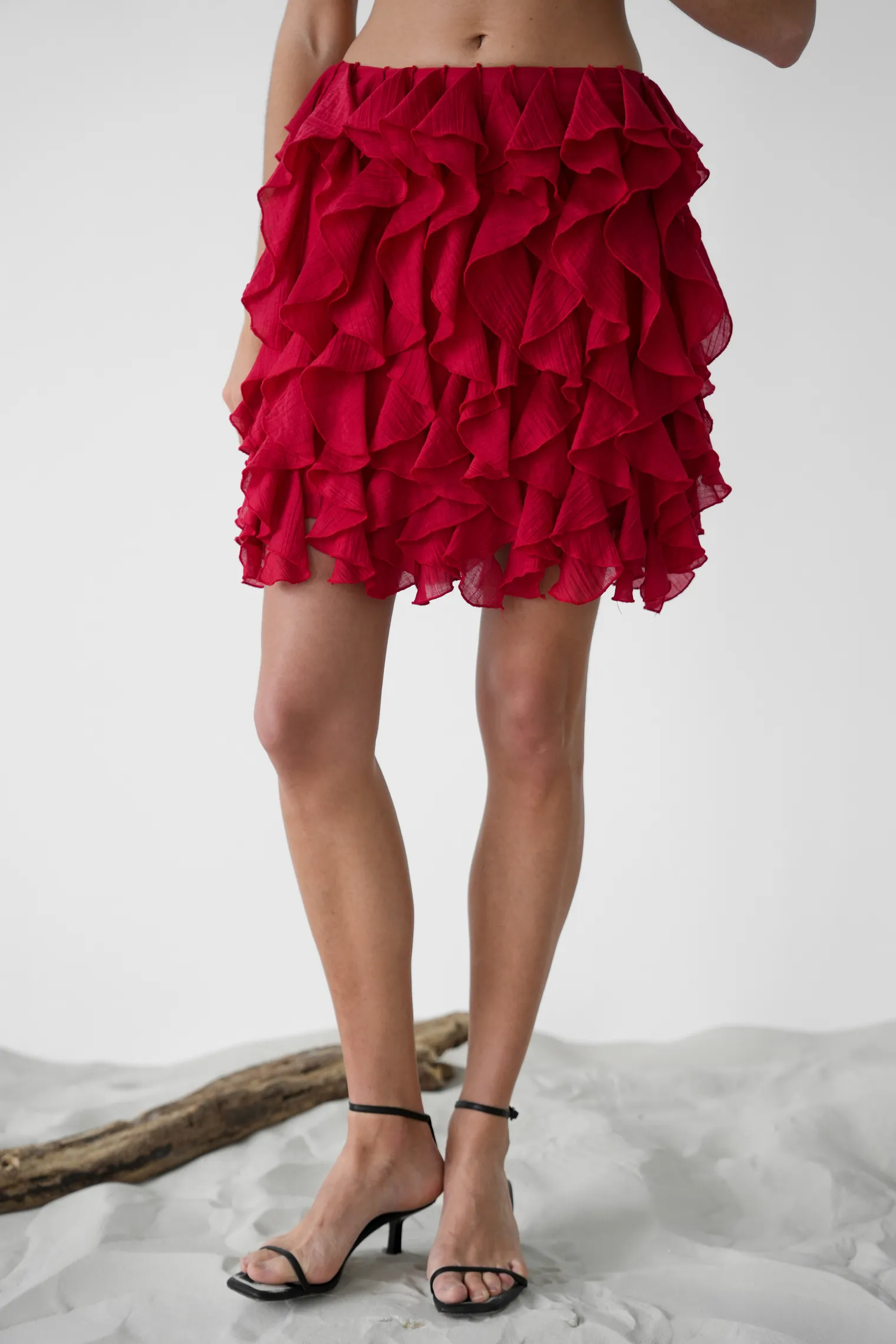 Юбка из жатой ткани красного цвета фото 3