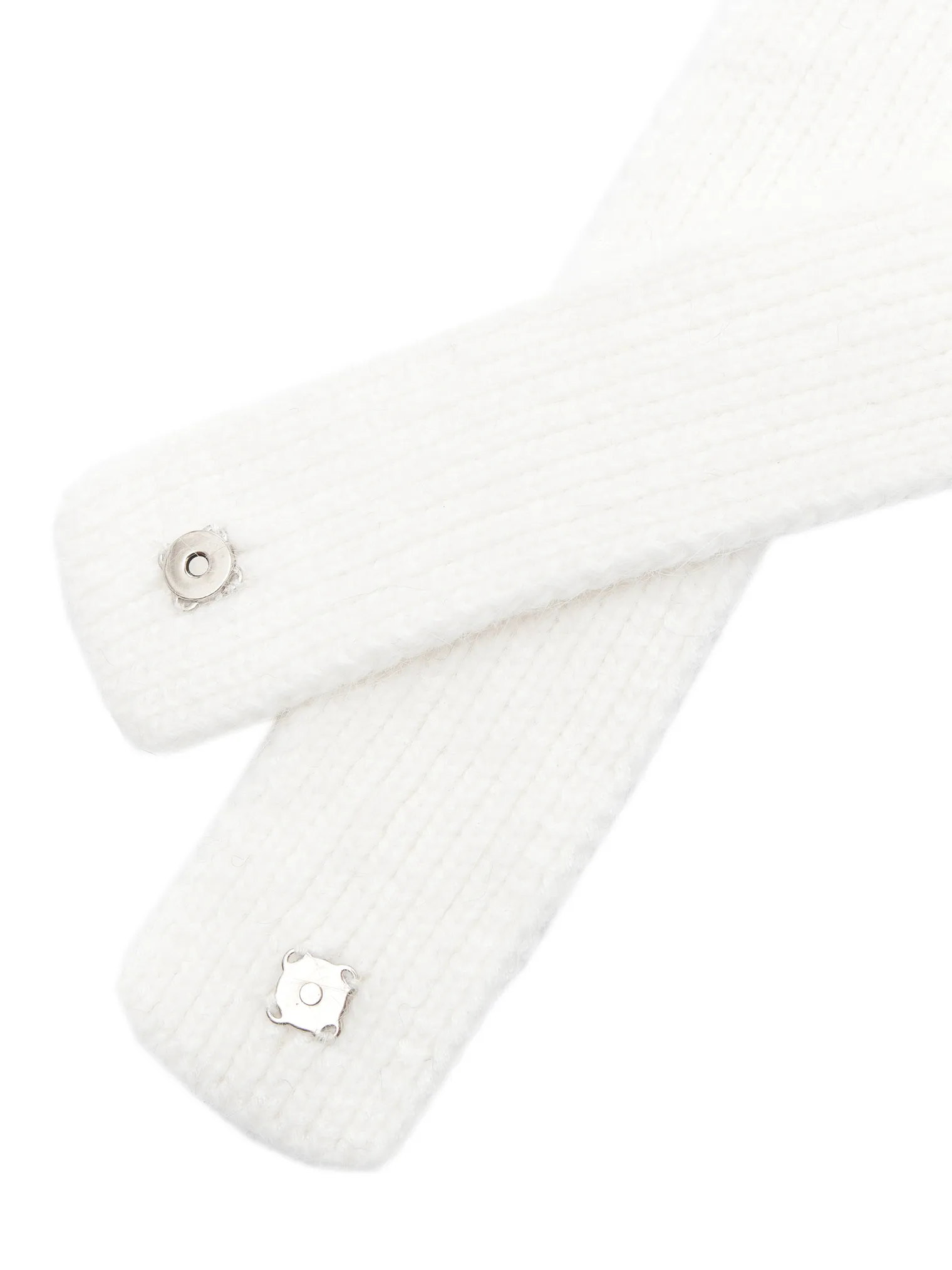 Капор крупной вязки белого цвета фото 2