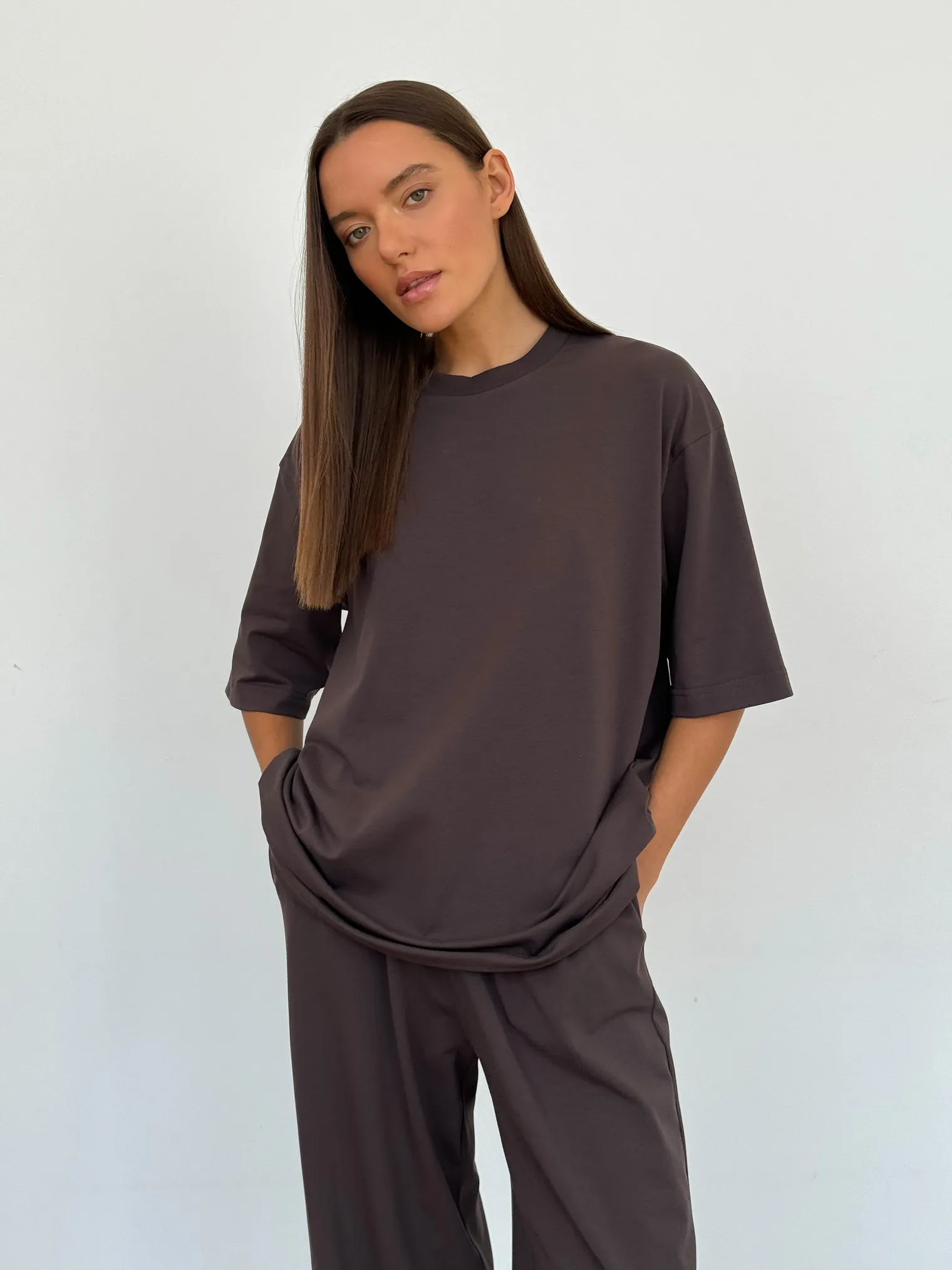 Футболка свободного кроя цвета моро фото 2