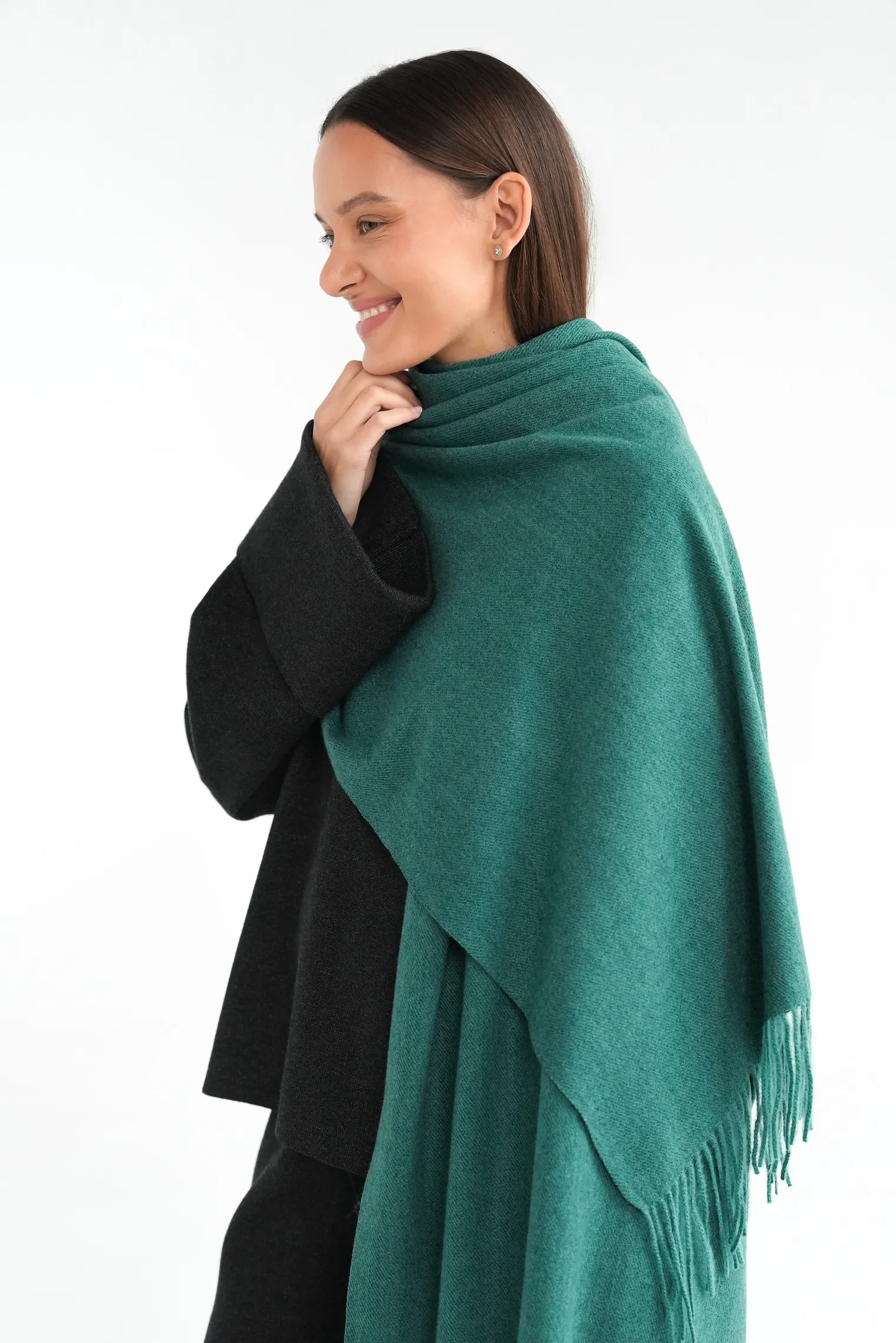 Палантин однотонный из вискозы в цвете ель фото 5