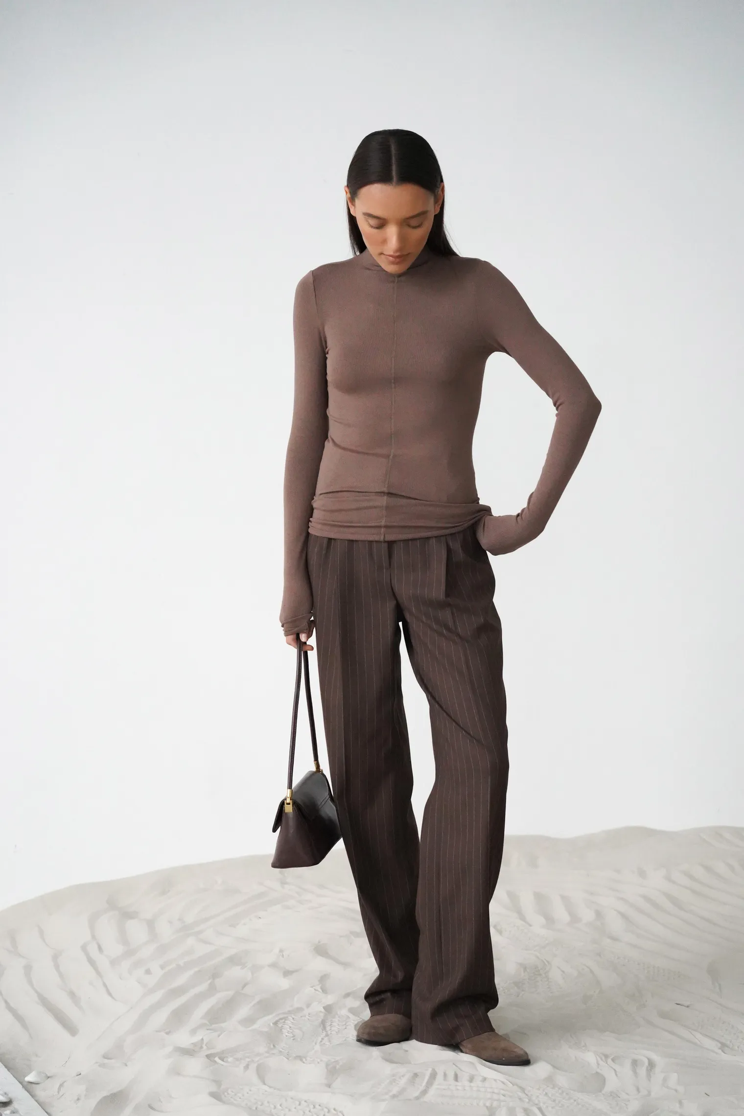 Водолазка в рубчик шоколадного цвета фото 2