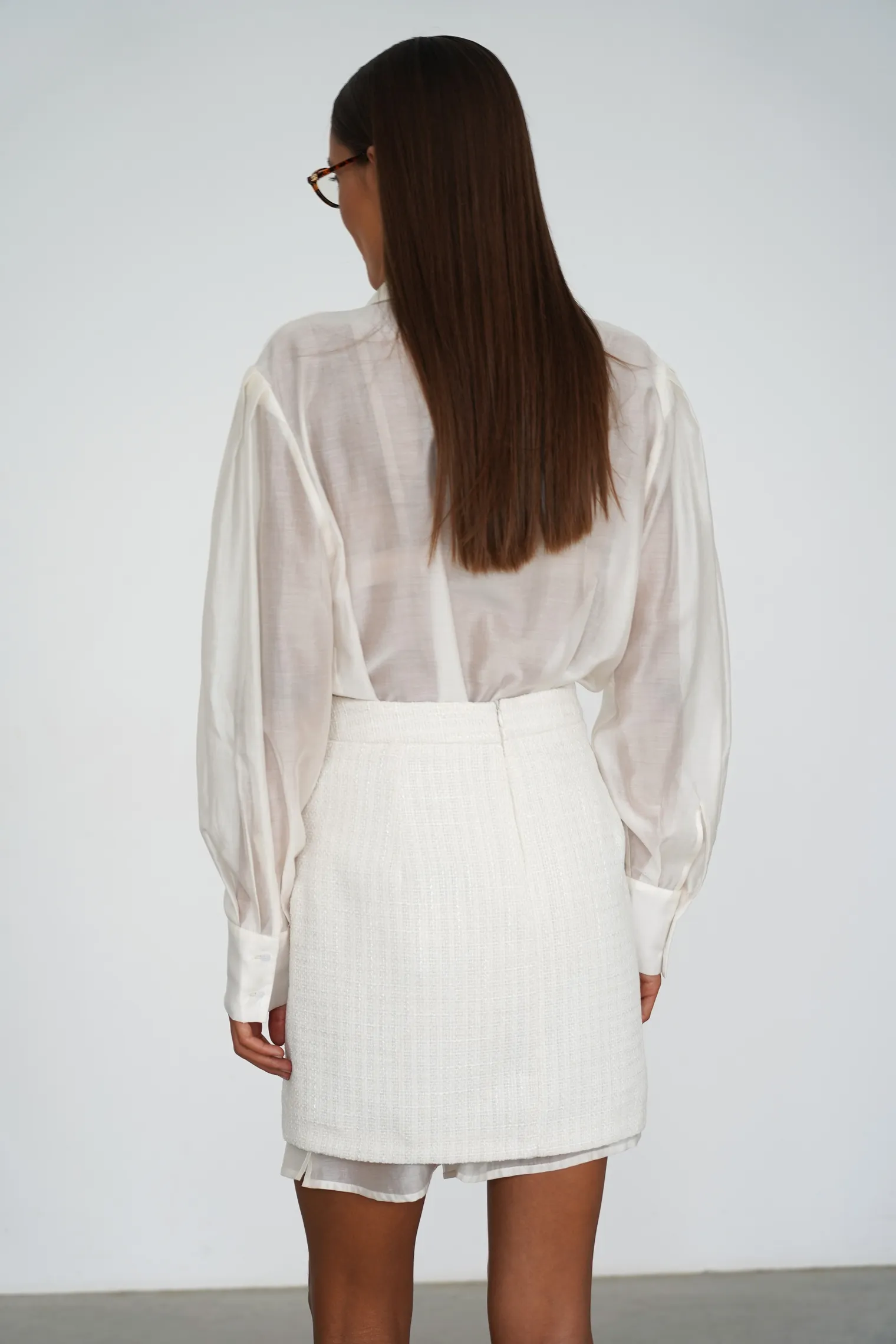 Юбка мини из твидовой ткани цвета тофу фото 4