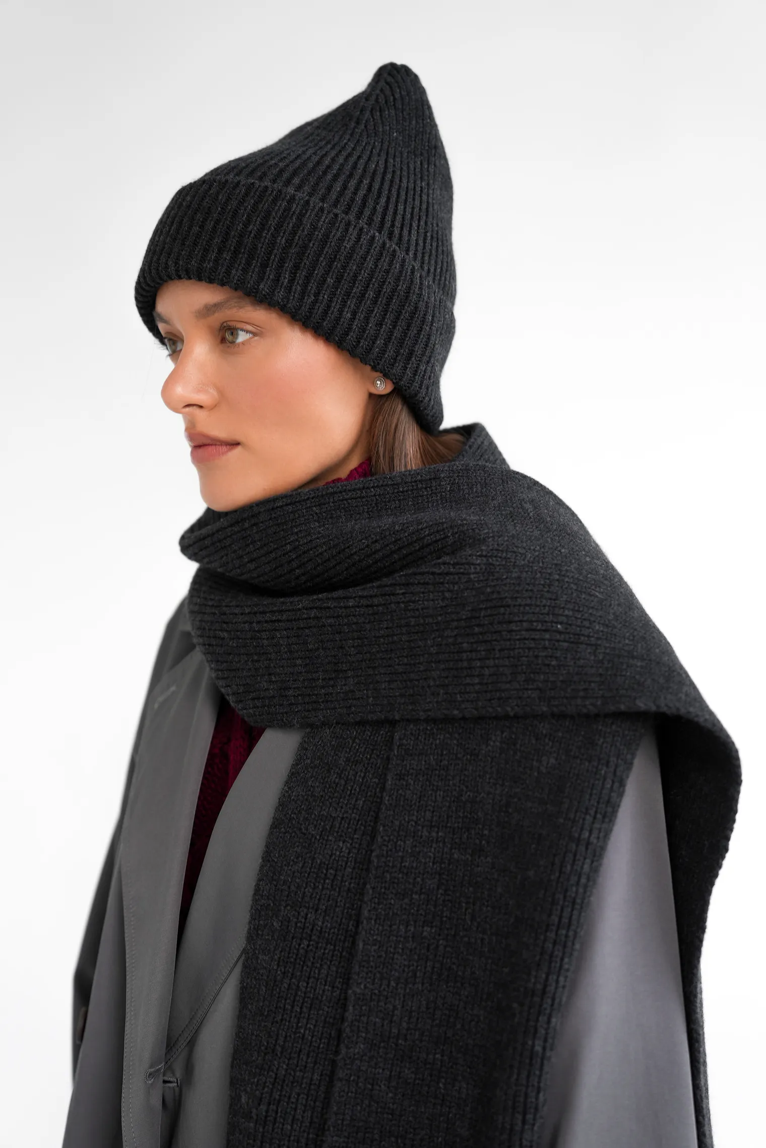 Шарф из шерсти мериноса графитового цвета фото 4