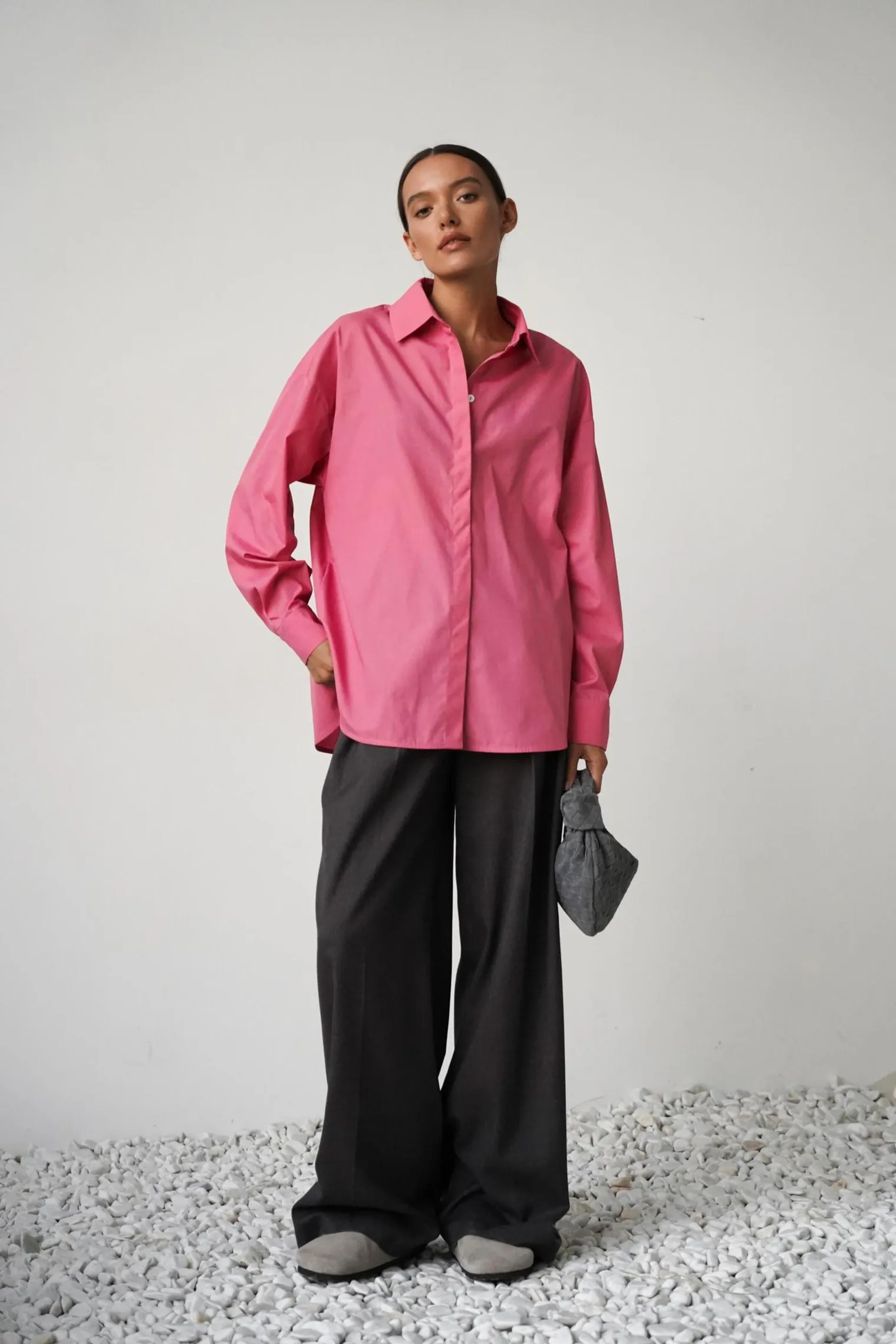 Рубашка свободного кроя розового цвета фото 3