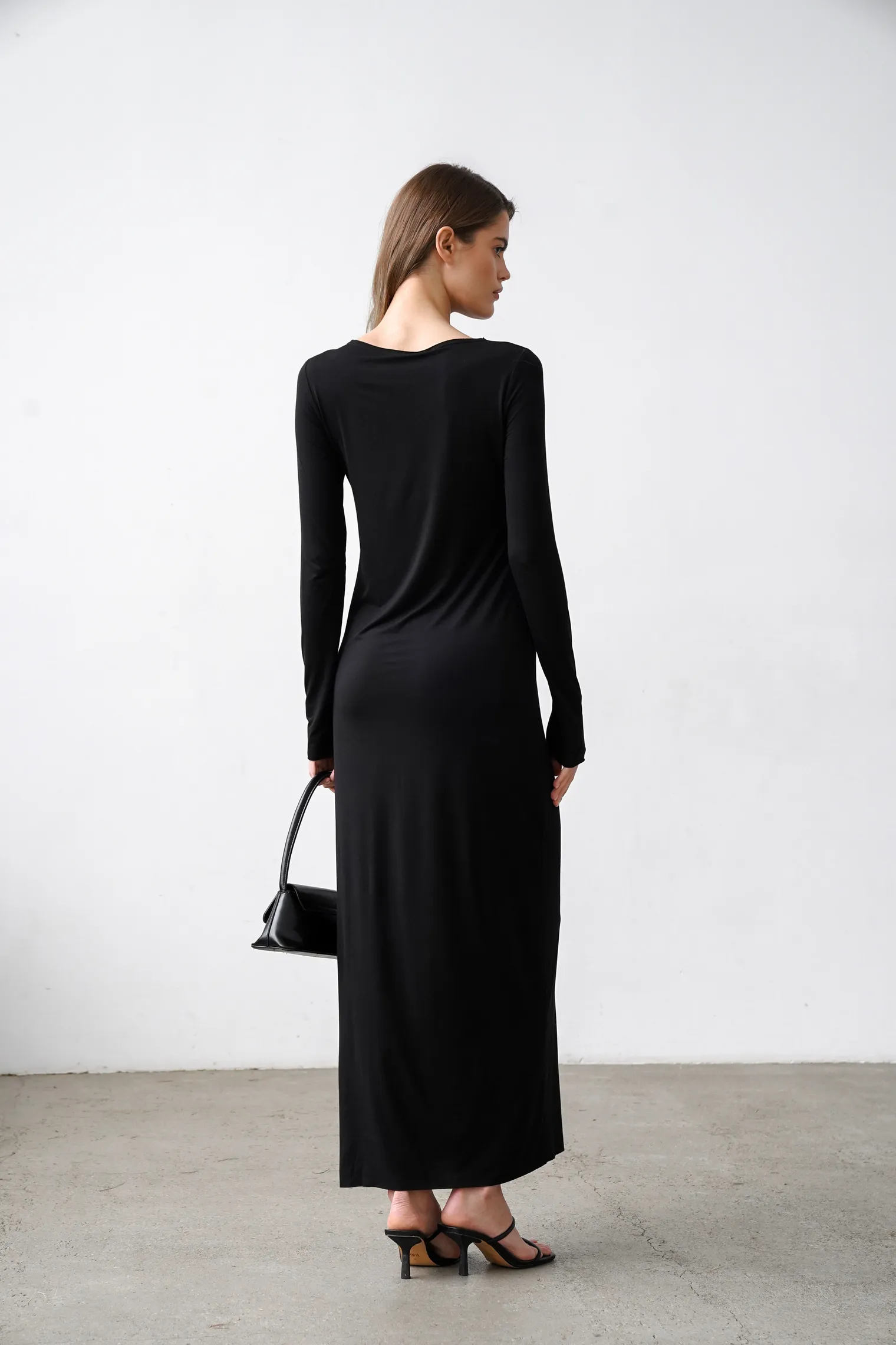 Платье макси с разрезом чёрного цвета фото 4