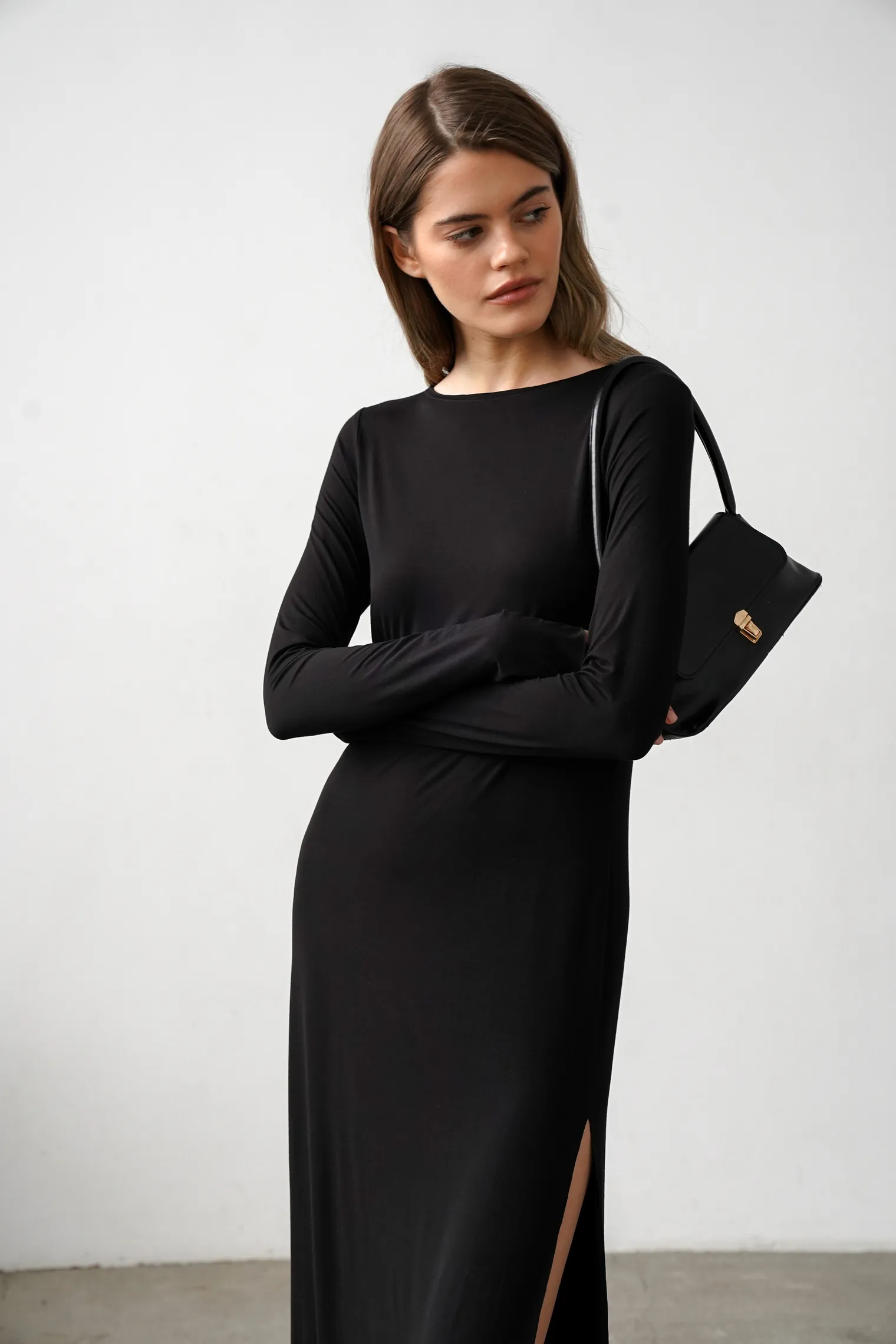 Платье макси с разрезом чёрного цвета фото 5