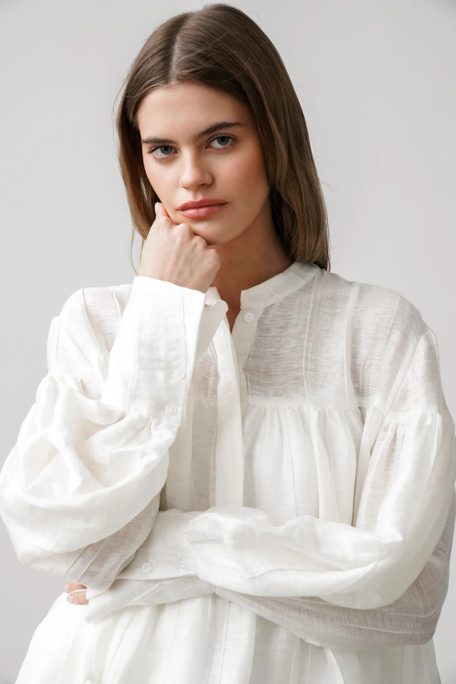 Платье свободного кроя ярусное цвета тофу фото 6